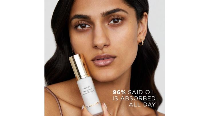 Hourglass’s new Vanish Airbrush Primer.