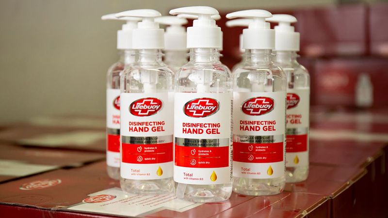 Παγκόσμια Ημέρα Υγιεινής των Χεριών. Το Lifebuoy Νο 1 μάρκα σαπουνιού υγιεινής στον κόσμο προσέφερε ποσότητες προϊόντων.