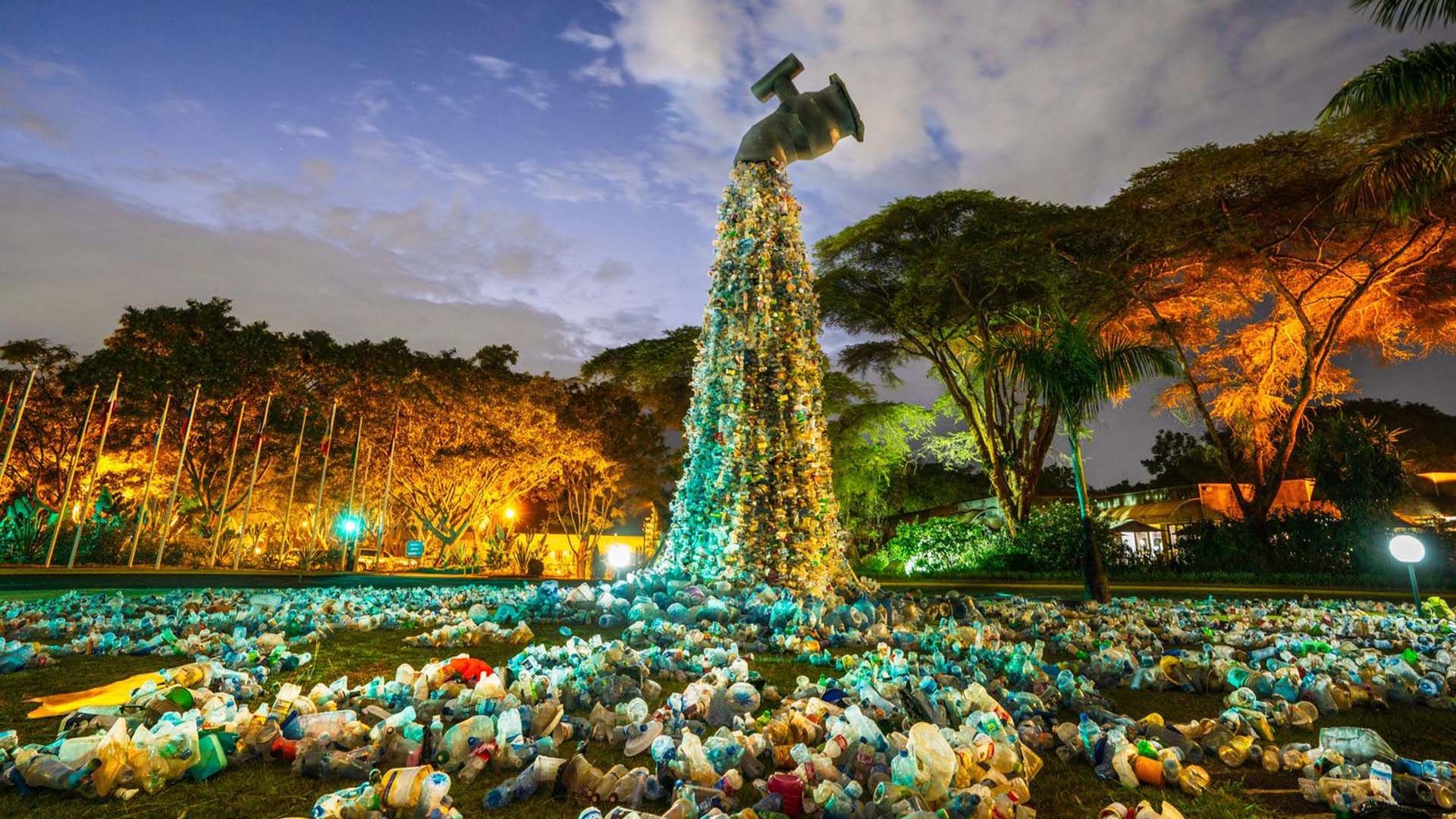 World starts work on a plan to fix plastic pollution Unilever