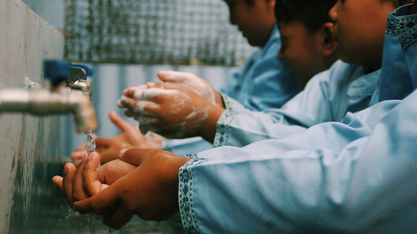 Children handwashing