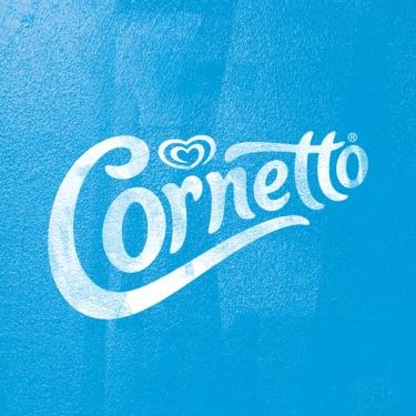 En un fondo azul se puede apreciar el logo de la marca Cornetto. 