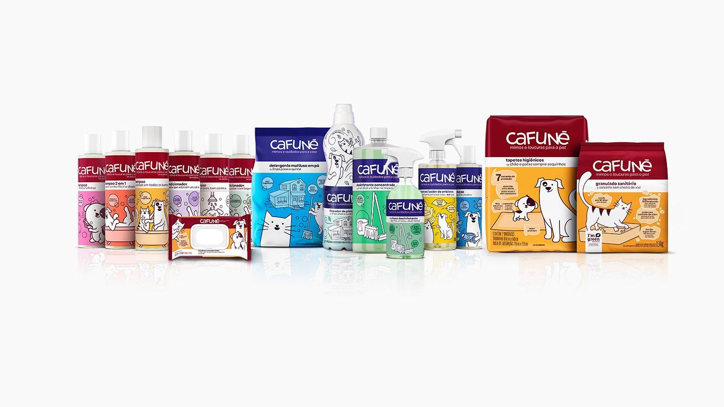 A line-up of the full range of Cafuné pet care products.