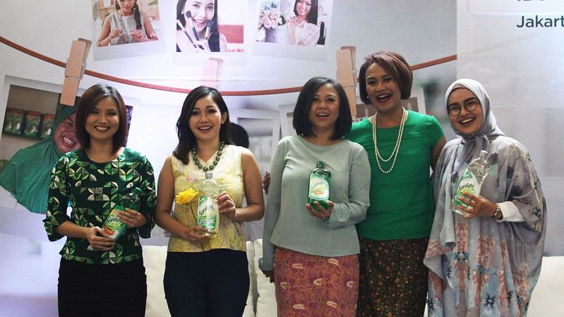 Unilever Indonesia Ibu Bersinar Sunlight