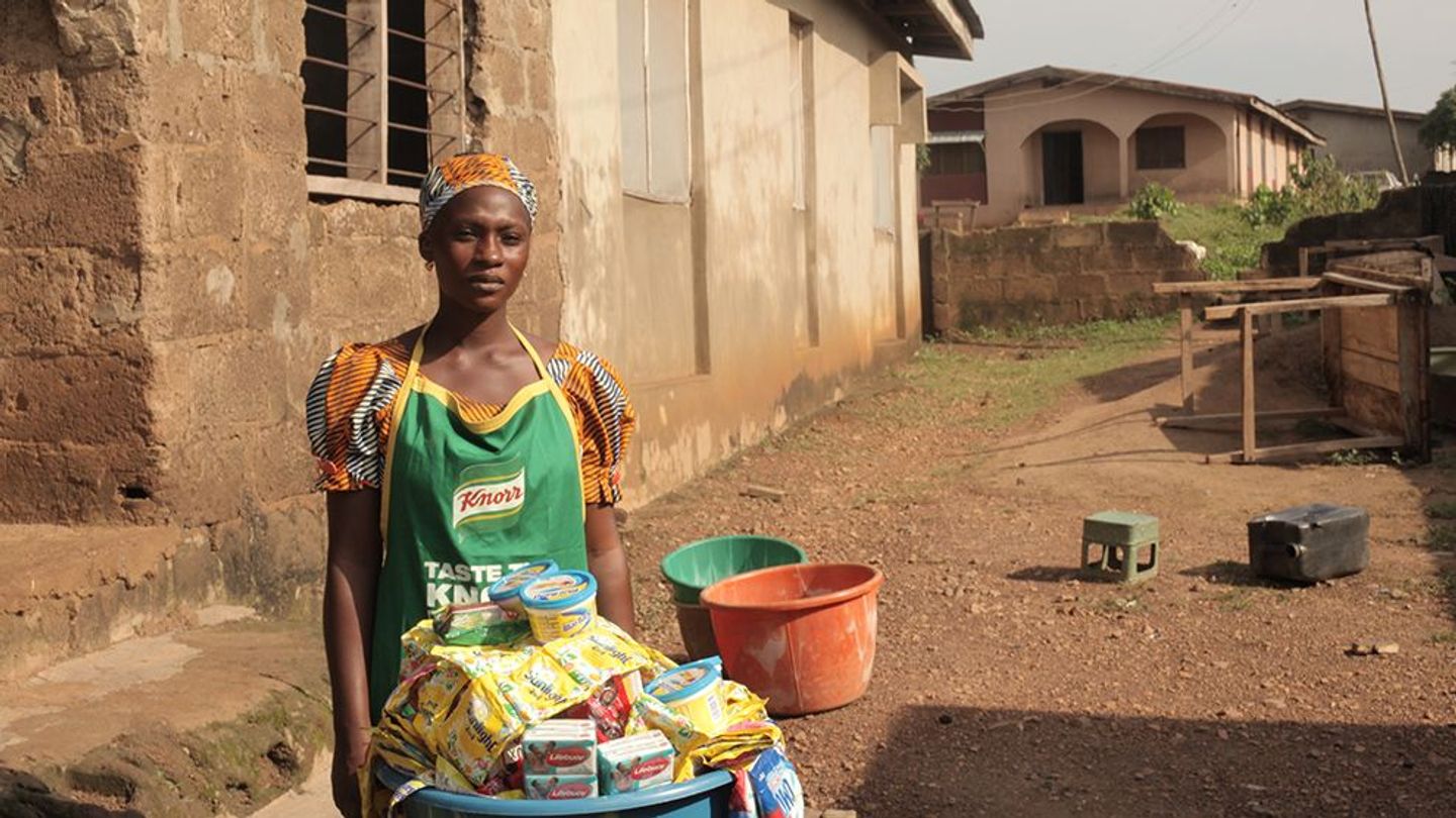 Woman selling Knorr products