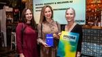 Az Unilever munkatársai átveszik a HRKOMM Award díjat