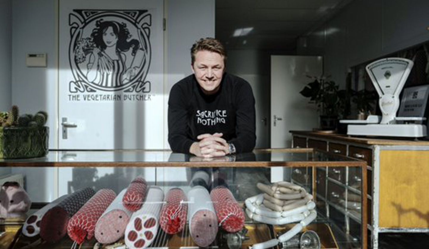 The Vegetarian Butcher: Conquering the world with meat-hacking magic ...