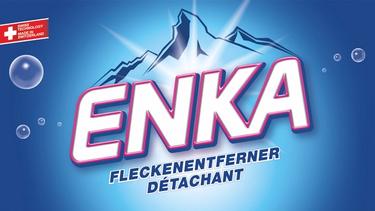 Enka-Logo auf blauem Hintergrund