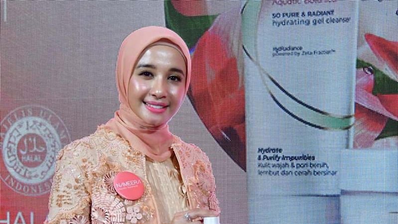 Unilever Indonesia Nameera Laudya Cynthia Bella
