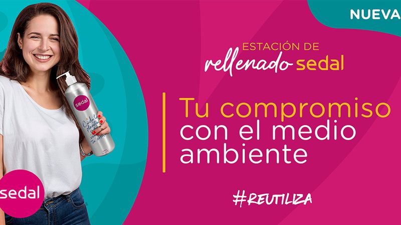 Image in Spanish writing translated to 'Your commitment to the environment #Reuse'