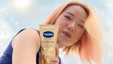 Vaseline’s premium Gluta-Hya innovation can reduce dark spots to give even-toned skin.
