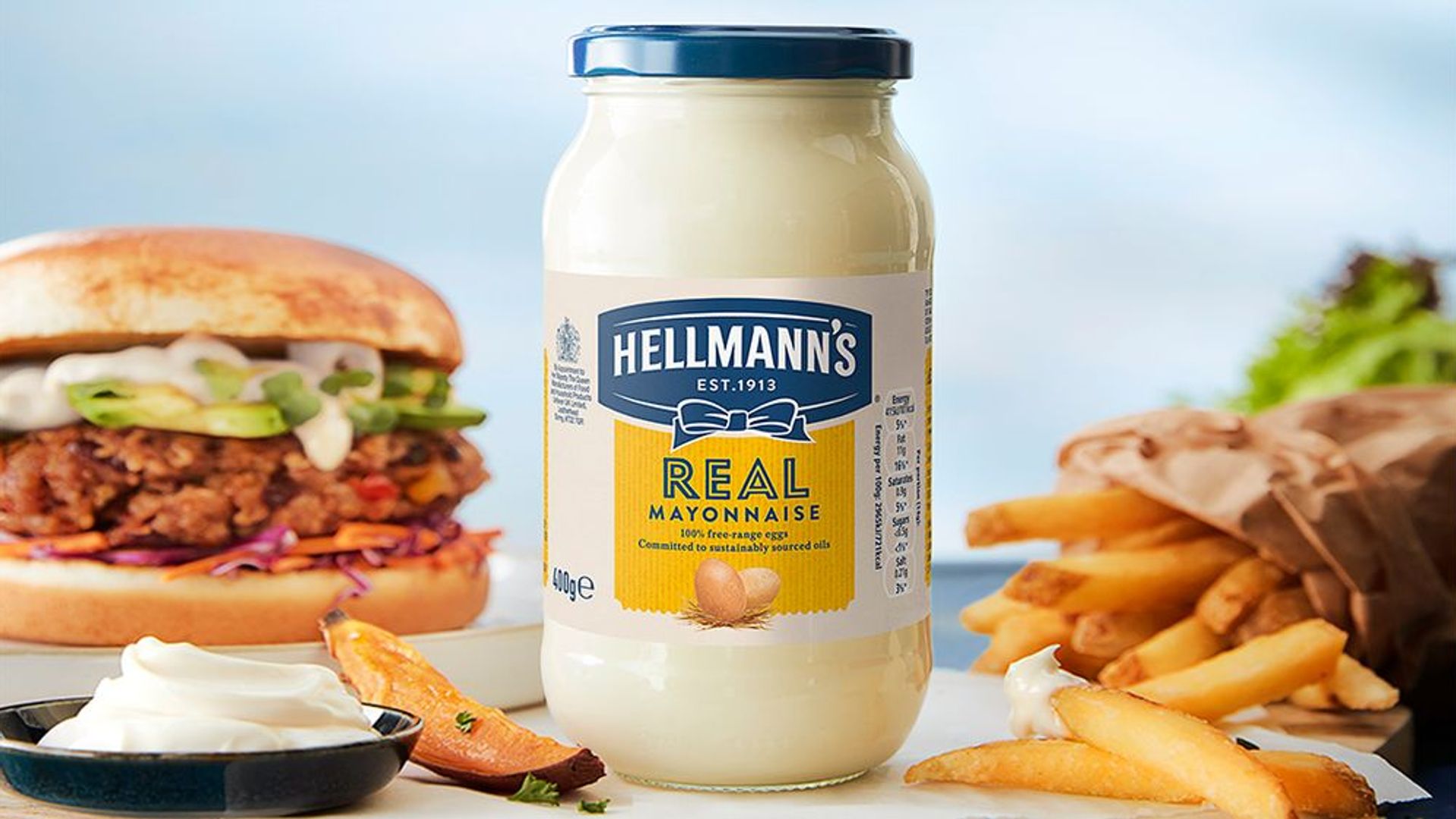 Hellmann’s mayonnaise + burger and chips
