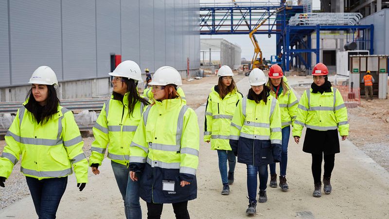 A group of female Unilever employees in Unilever factories