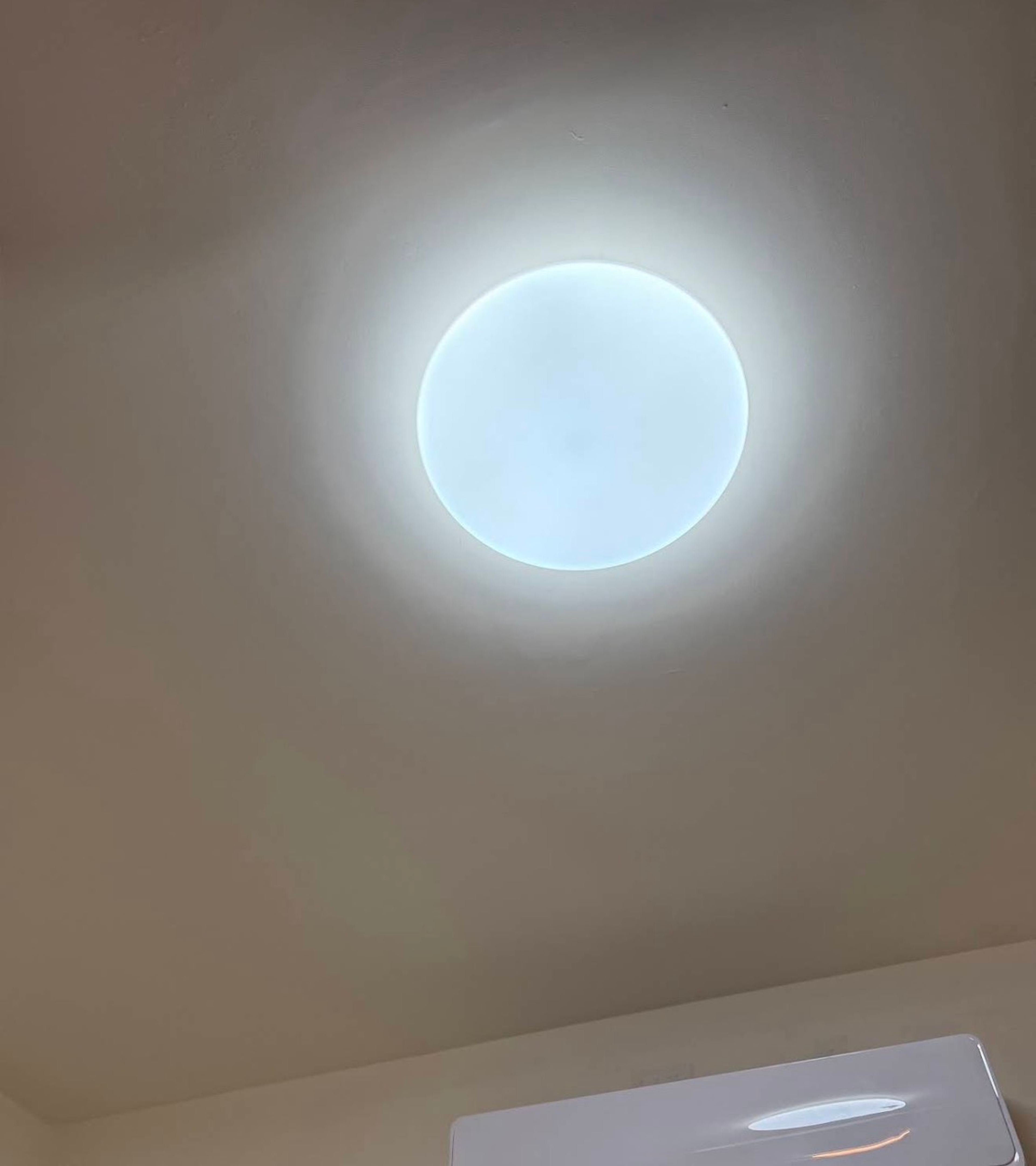 三重林小姐吸頂燈更換