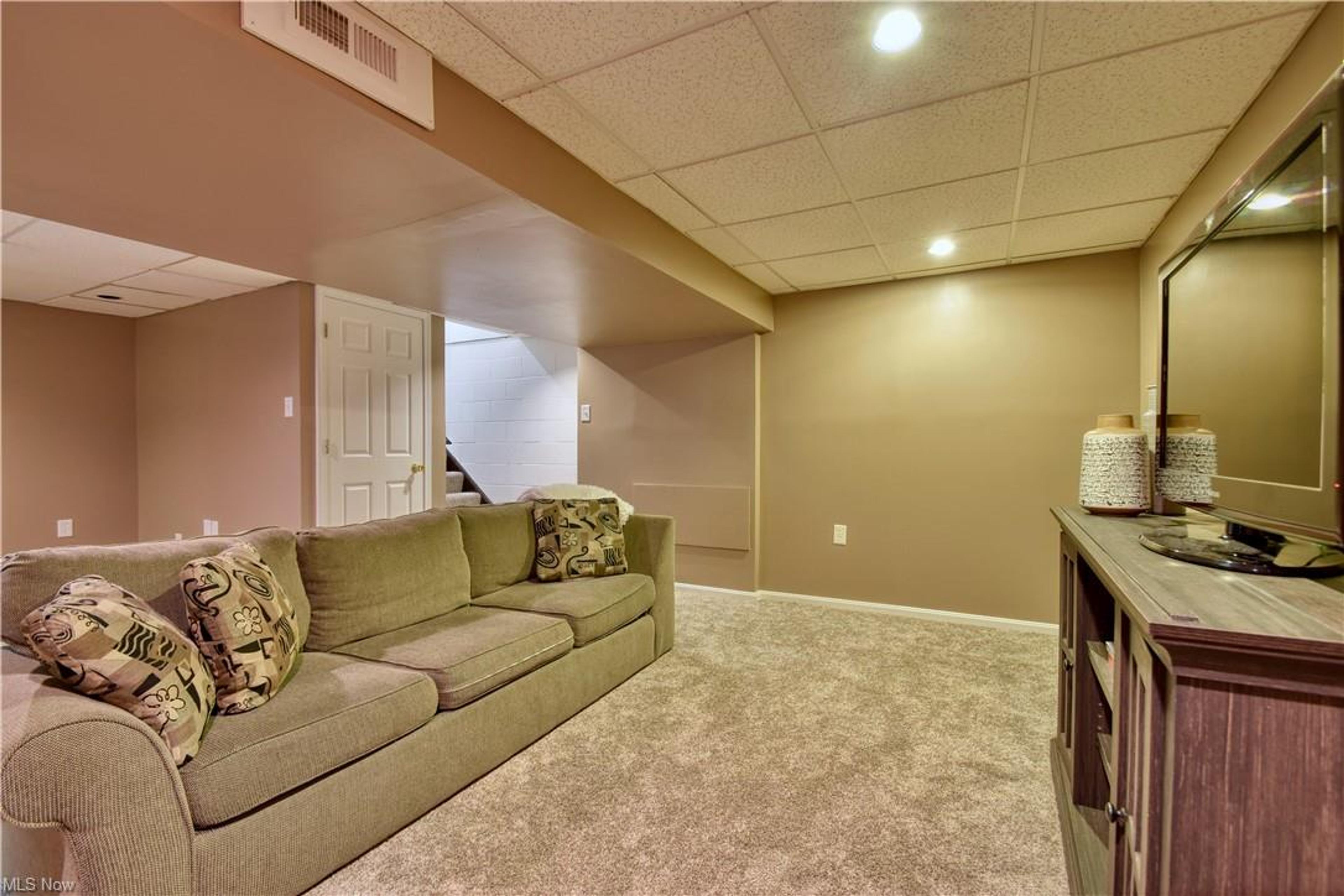 8255 Lancaster Drive #8, Mentor - photo 27
