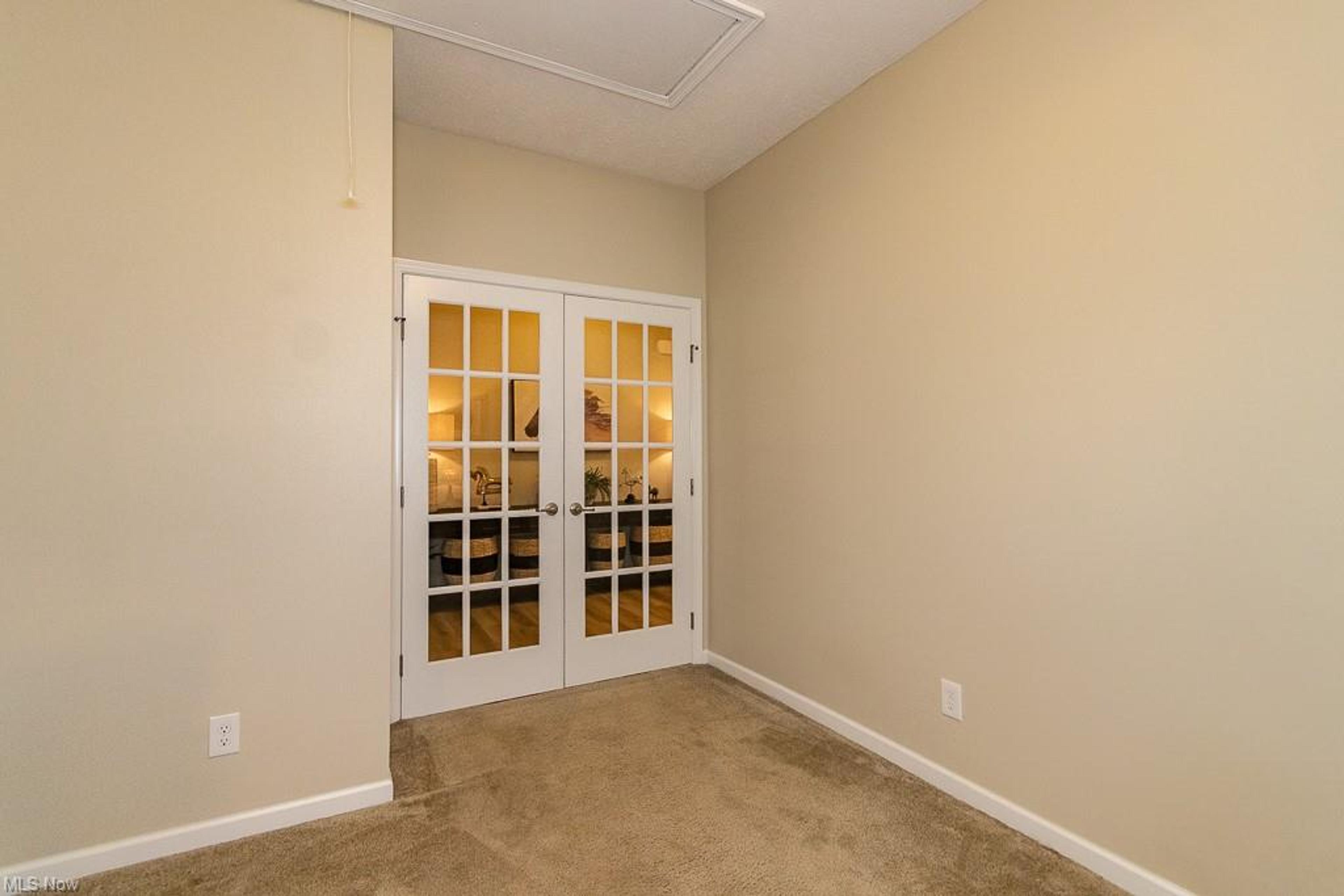 8693 Prairie Grass Lane, Mentor - photo 13