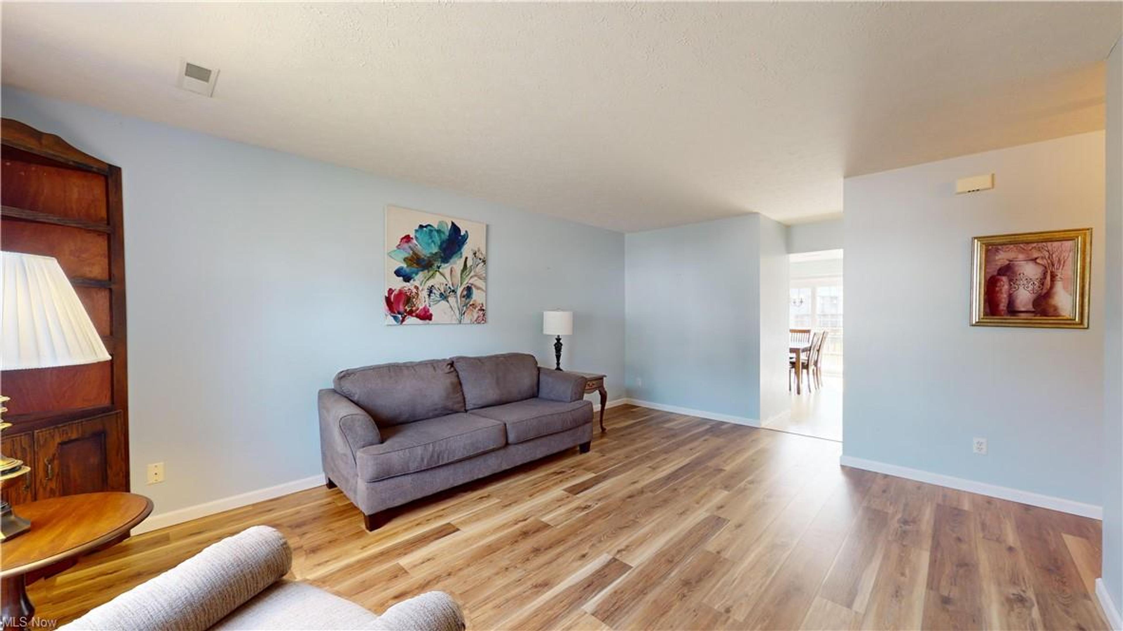 14725 Lakeview Drive, Middlefield - photo 12