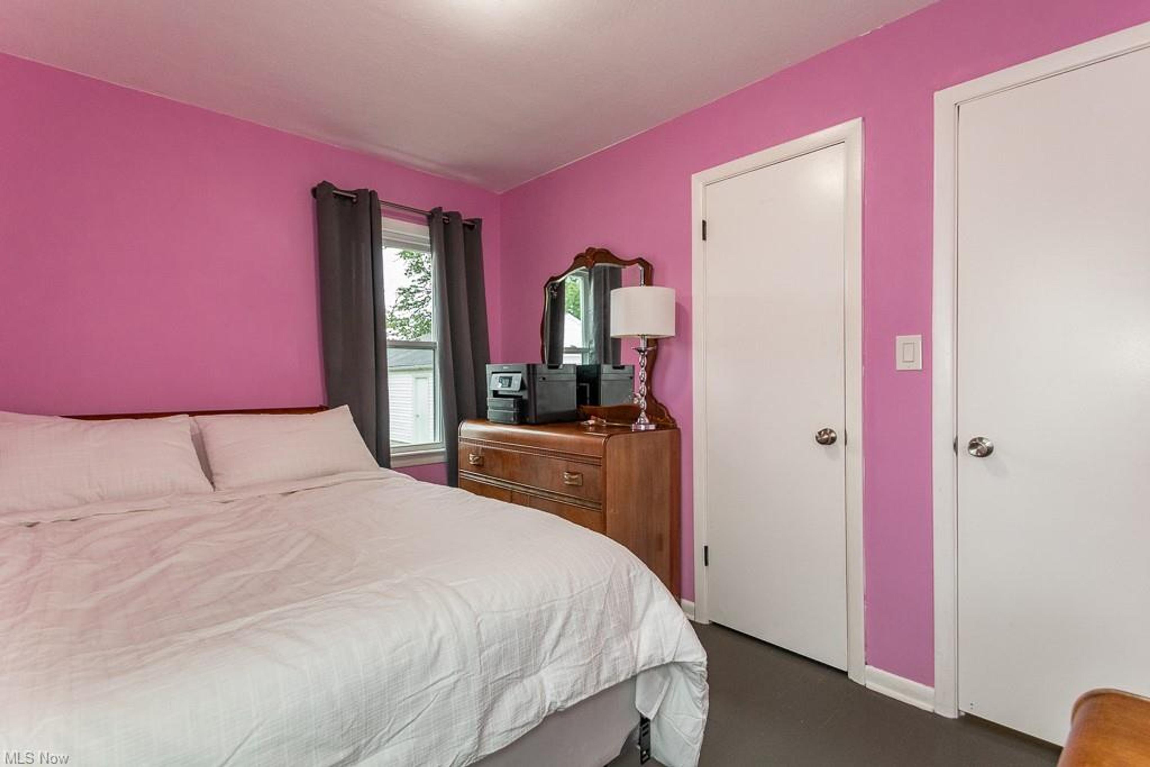 3828 E 365th Street, Willoughby - photo 32