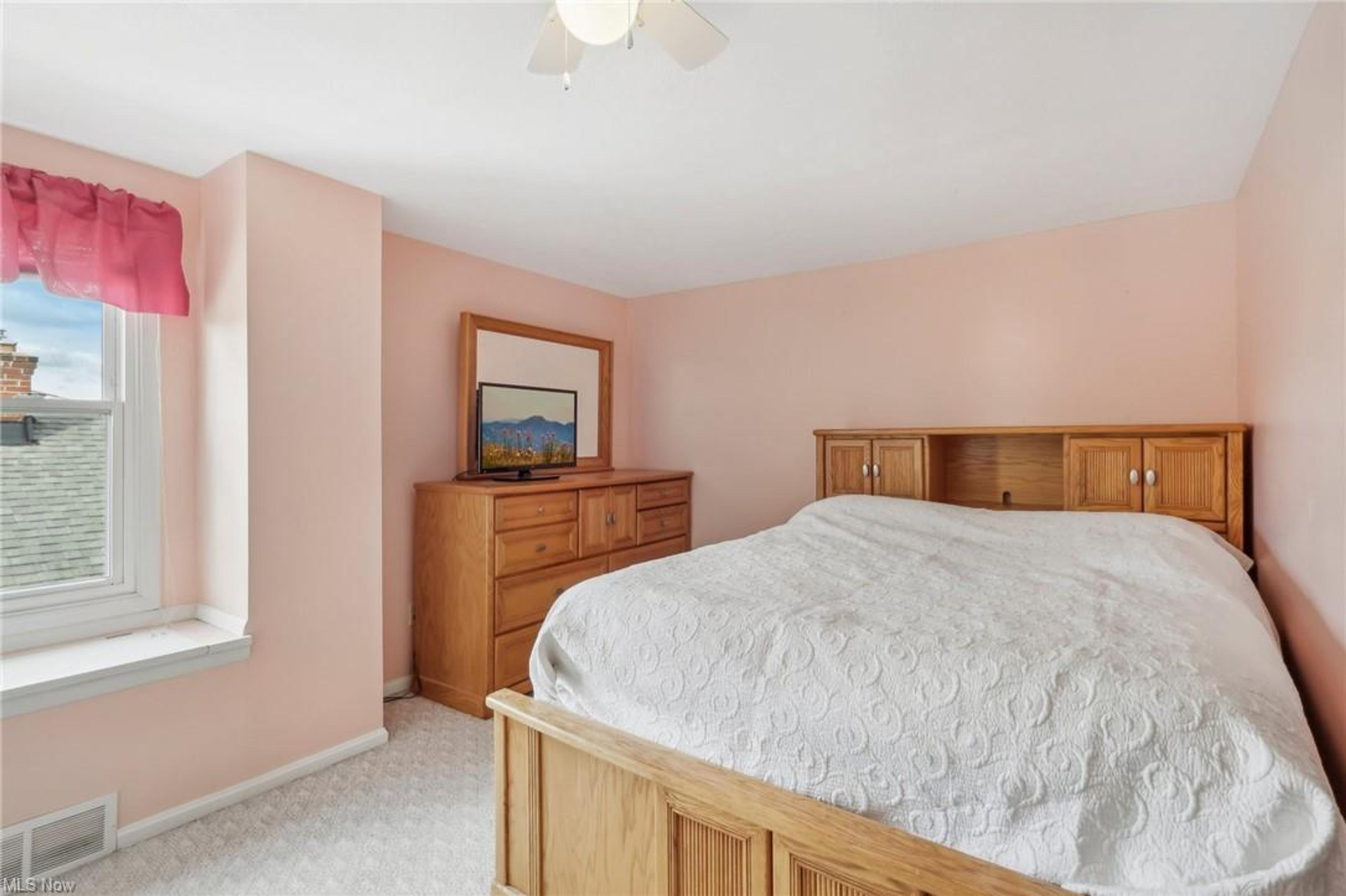 800 Orchardview Avenue, Seven Hills - photo 33