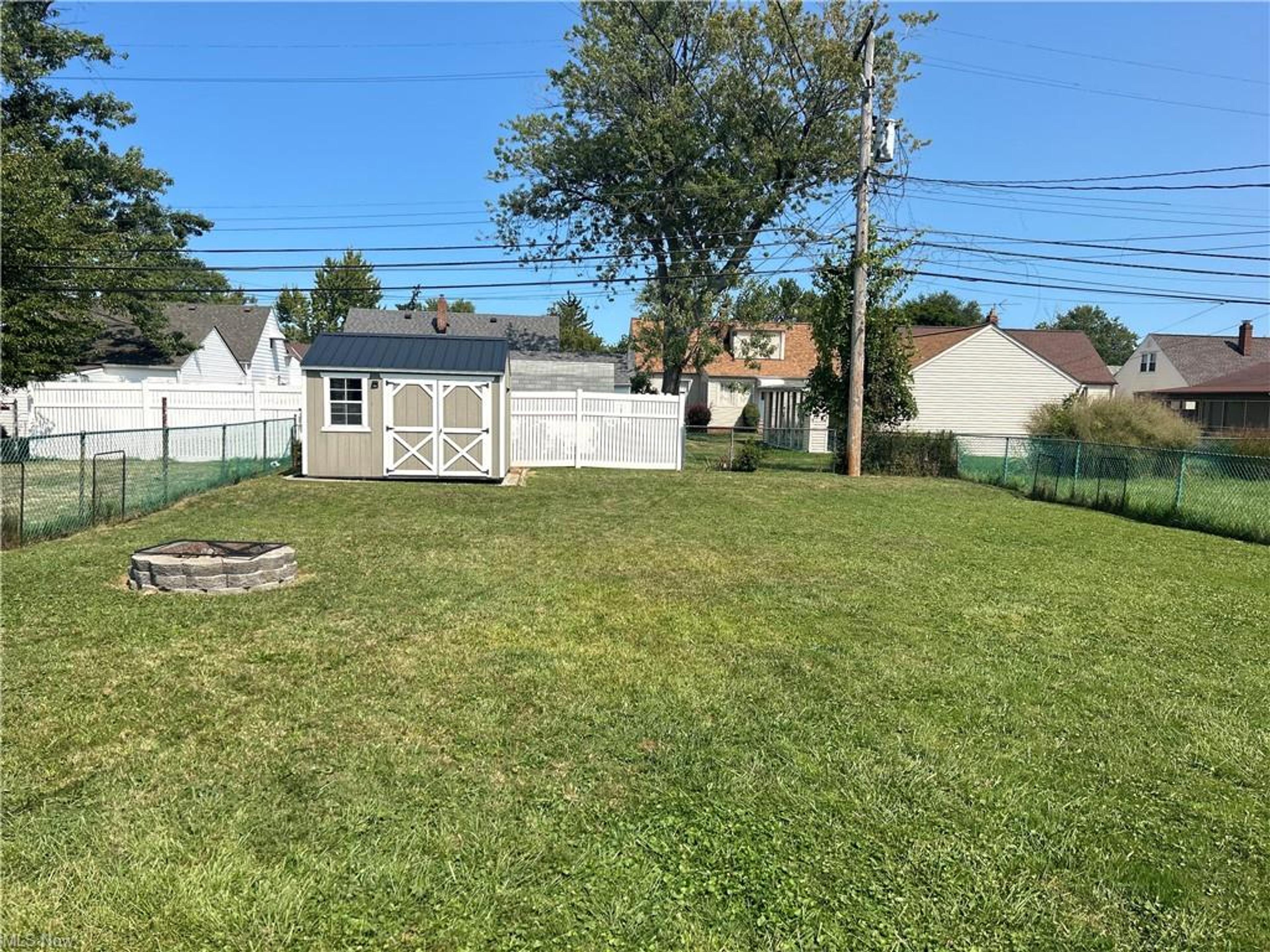 353 E 305th Street, Willowick - photo 18