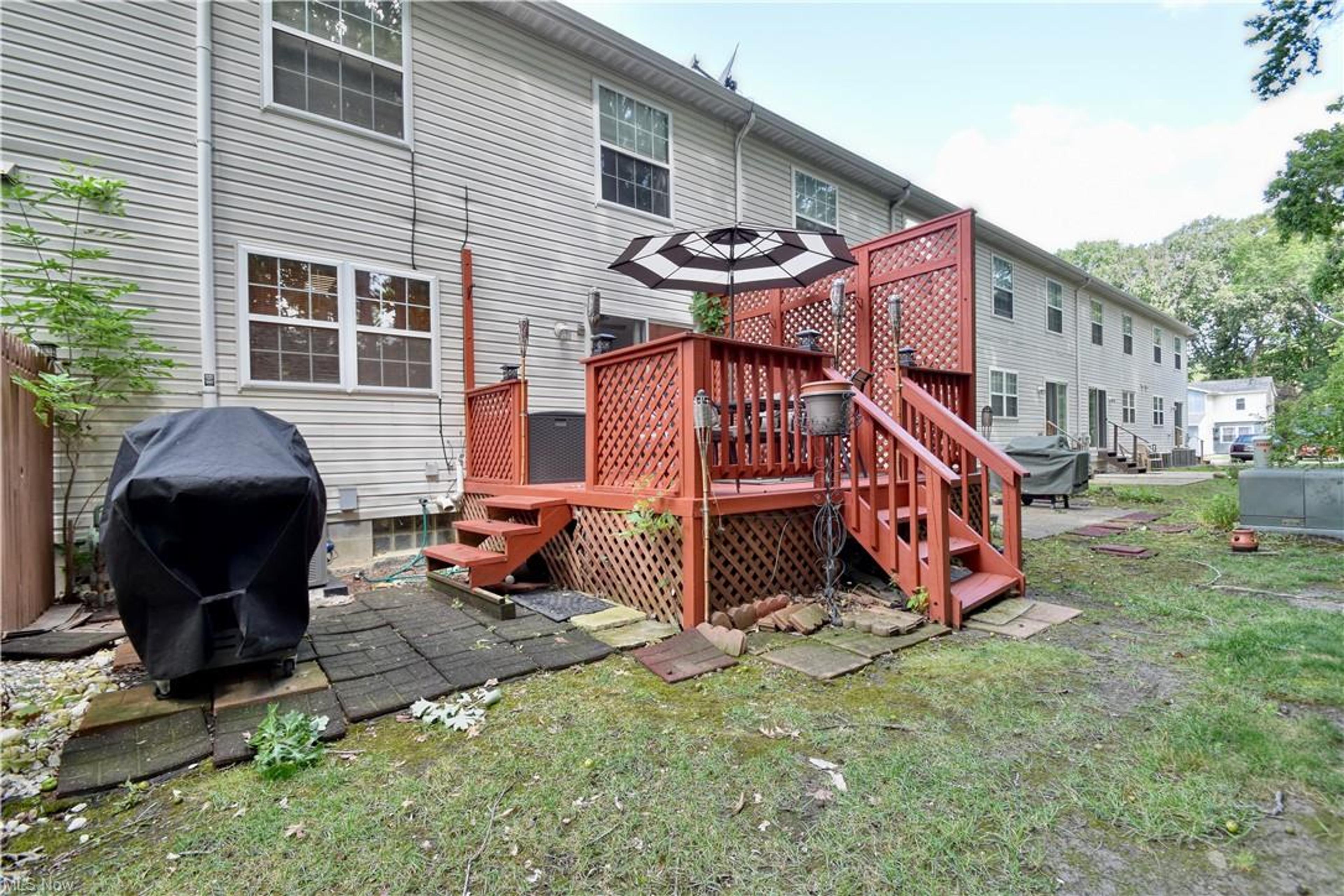 8255 Lancaster Drive #8, Mentor - photo 21