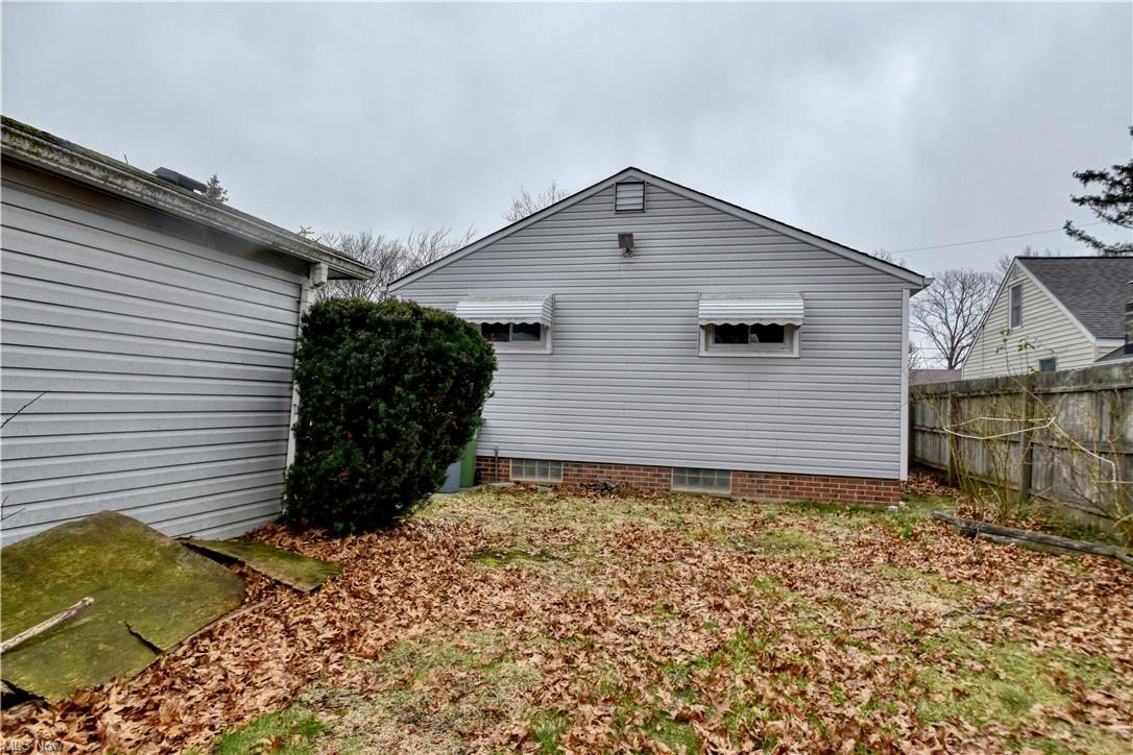 32868 Barbara Drive, Eastlake - photo 24