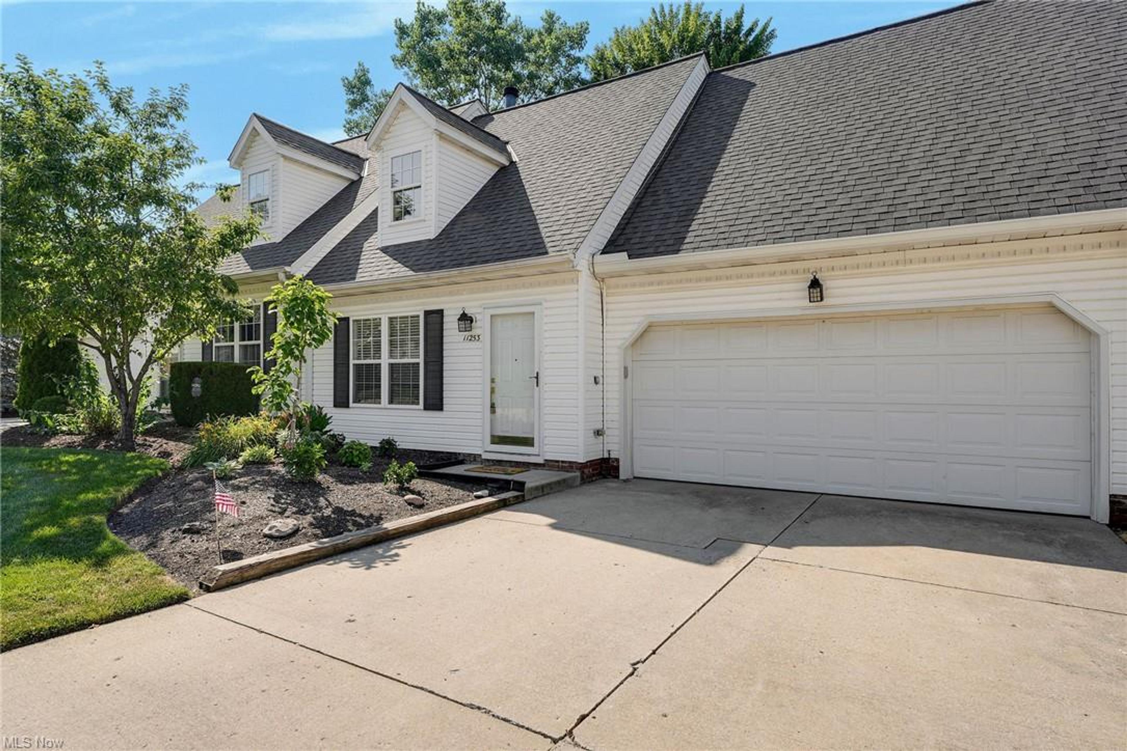 11253 Hampton Bay Lane, Concord - photo 2