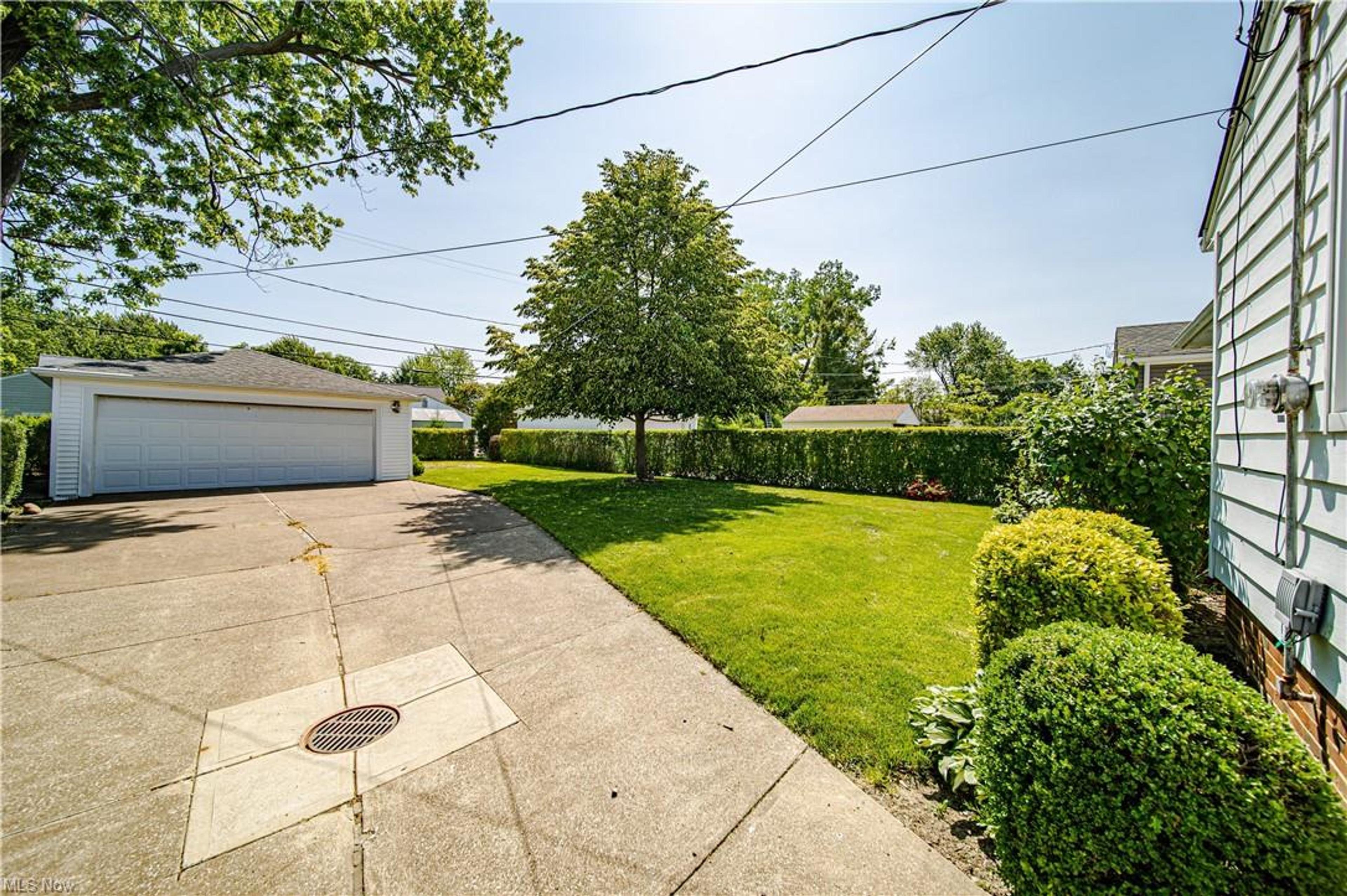 431 E 309th Street, Willowick - photo 22