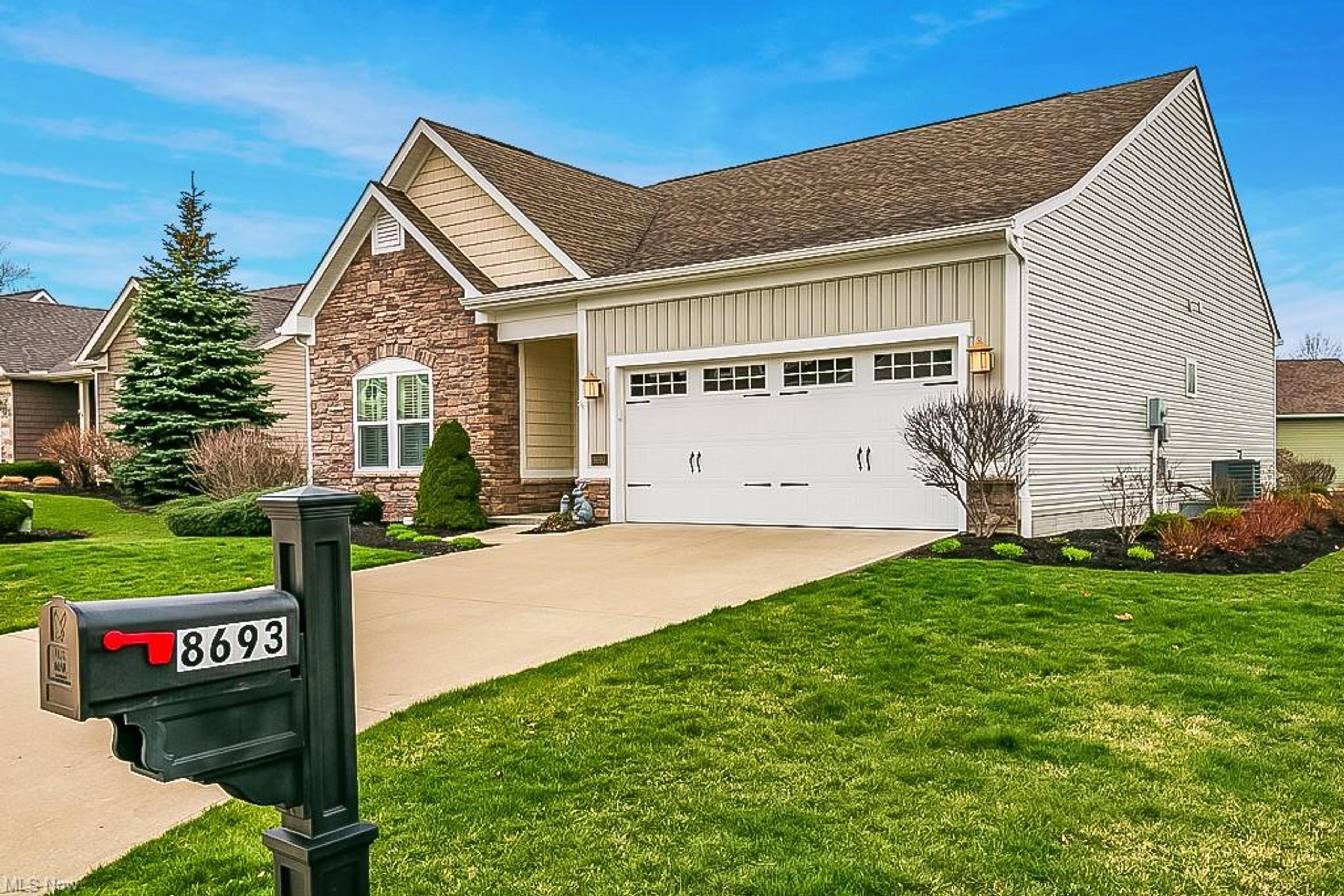 8693 Prairie Grass Lane, Mentor - photo 28