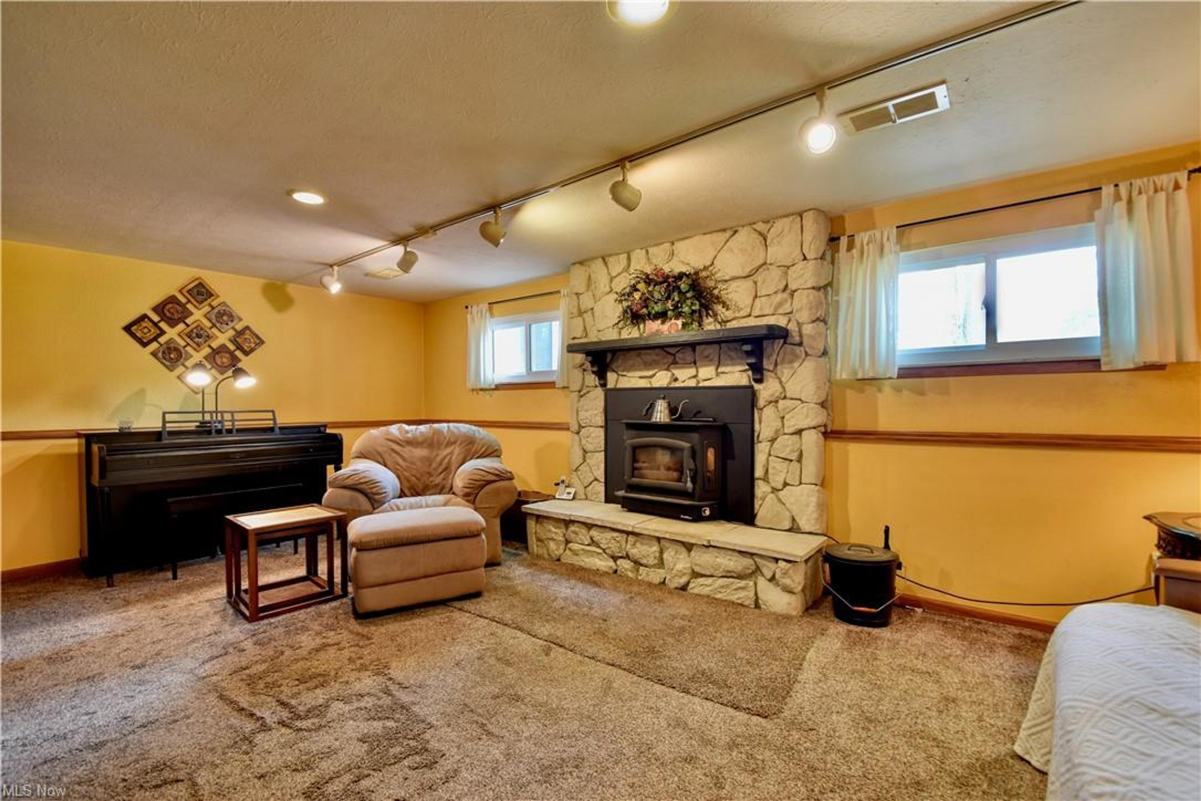 7294 Connie Drive, Mentor - photo 25