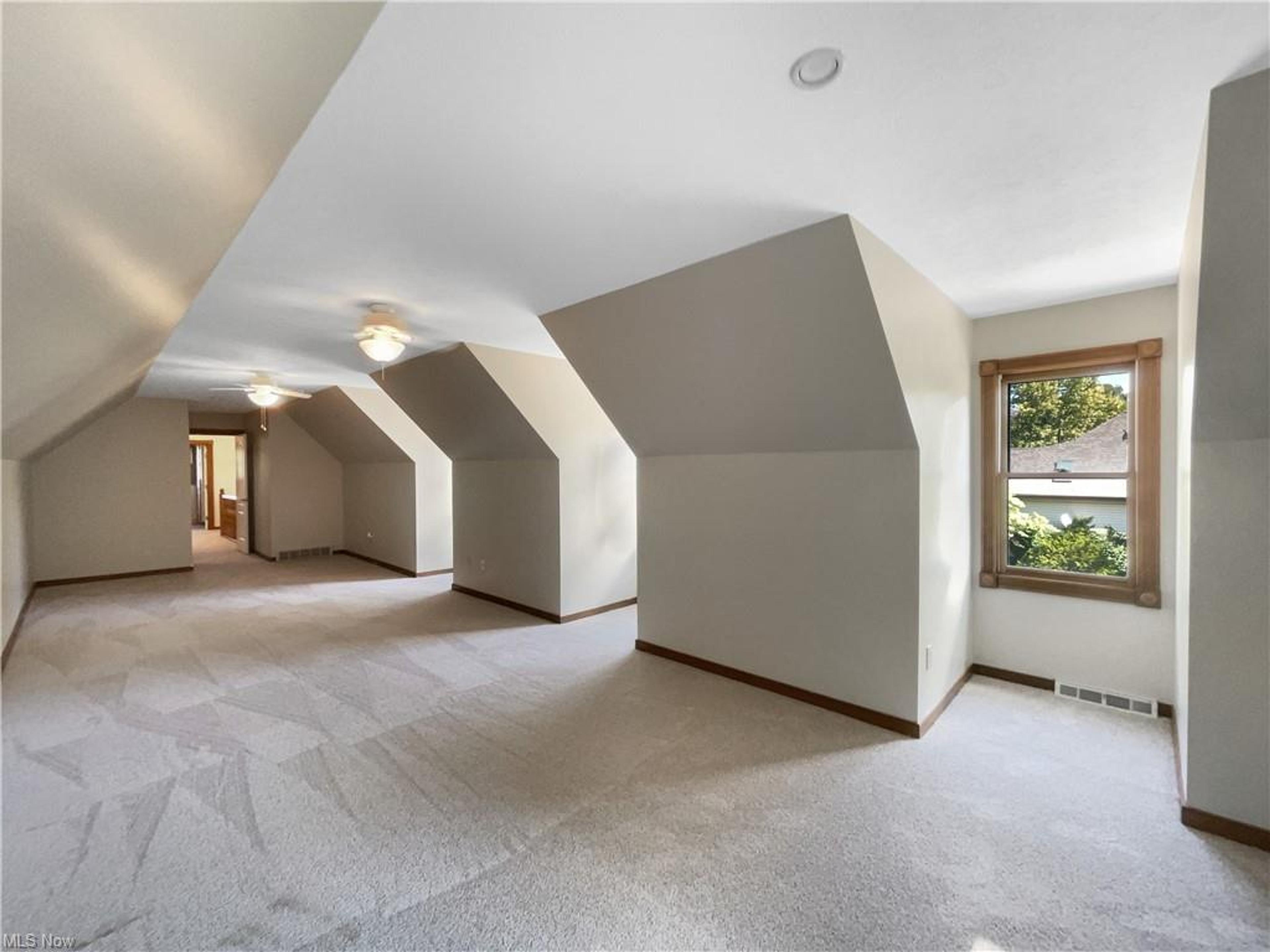 2154 Ridgebury Drive, Painesville - photo 21