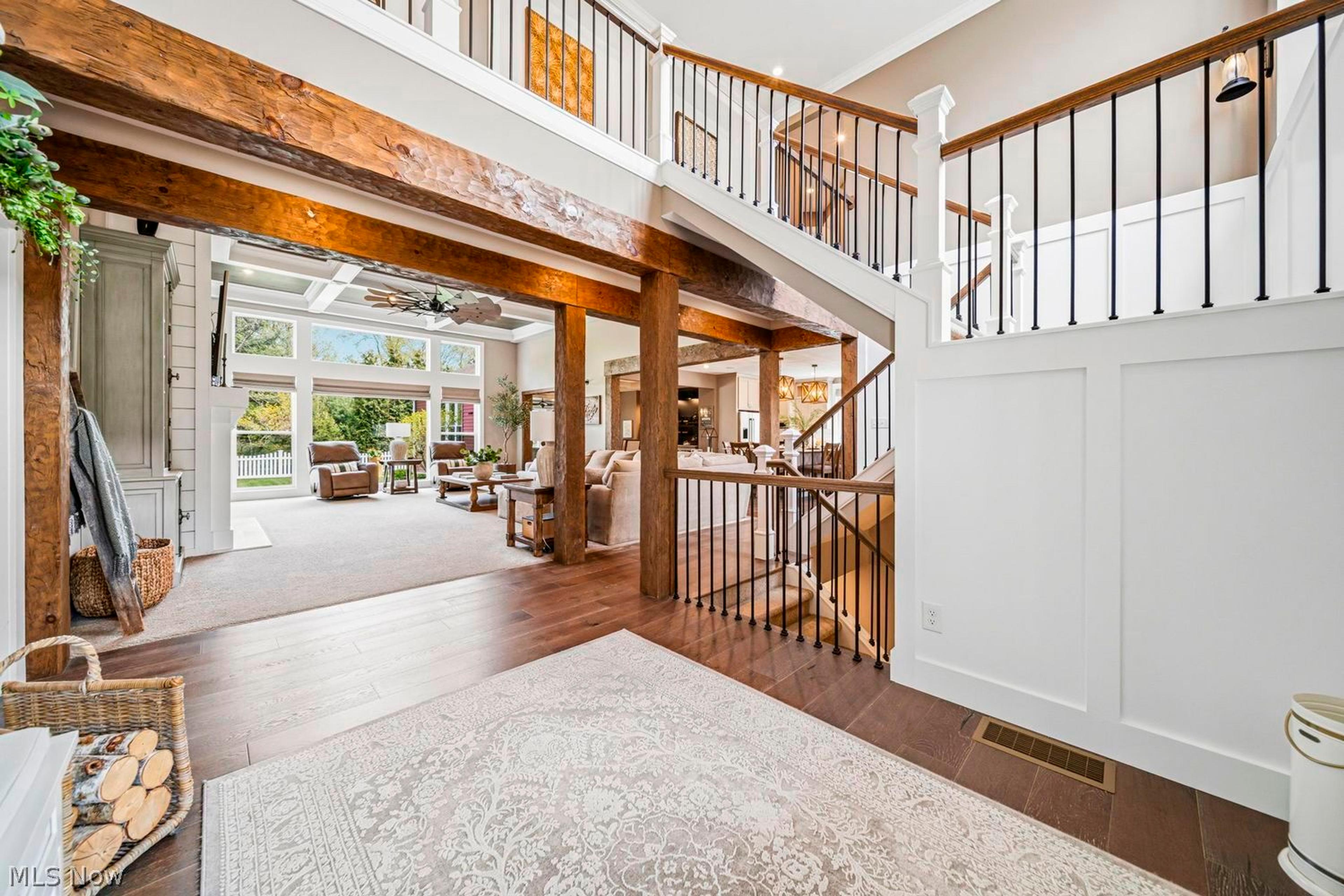 Great room with soaring two-story vaulted ceilings