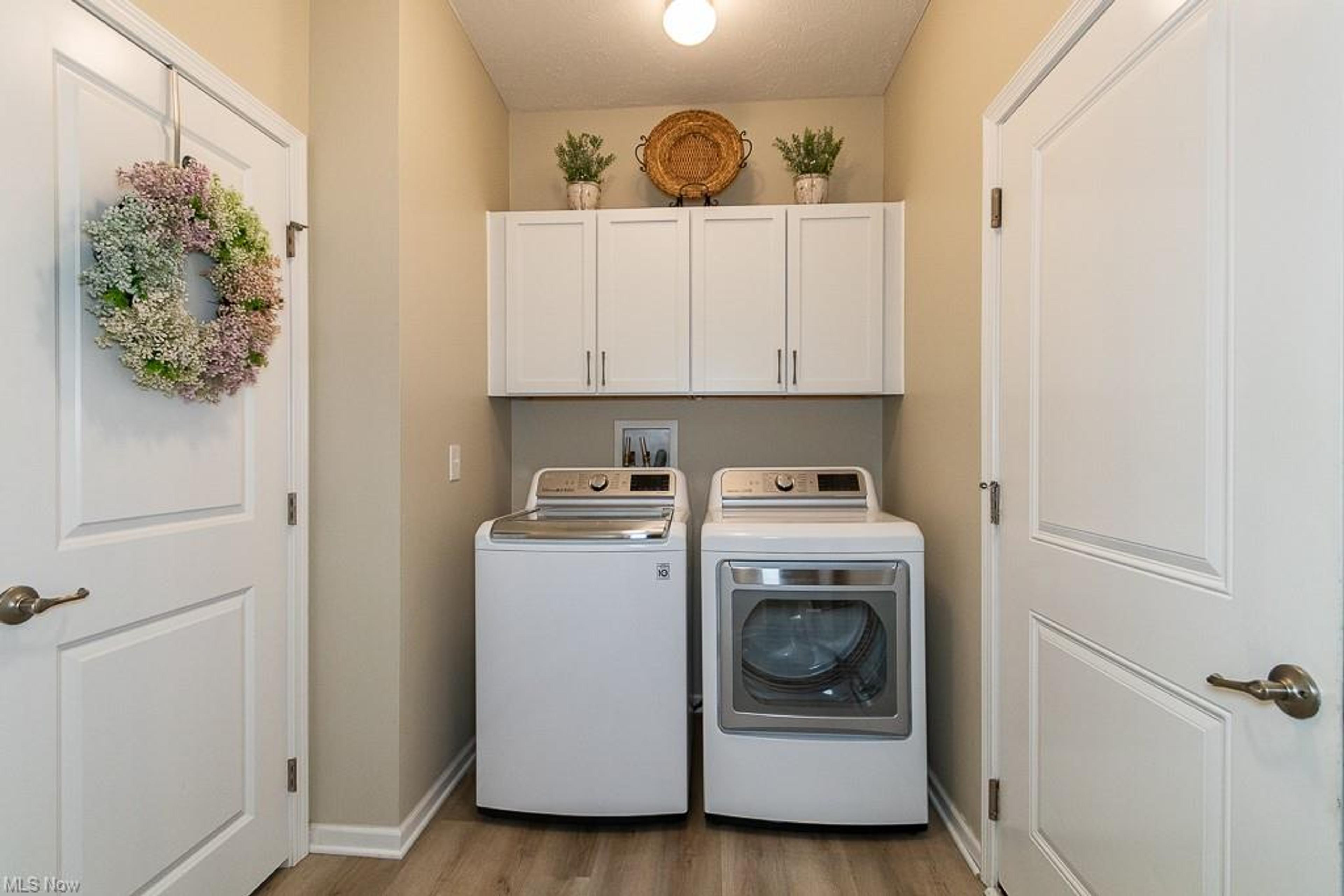 8693 Prairie Grass Lane, Mentor - photo 25