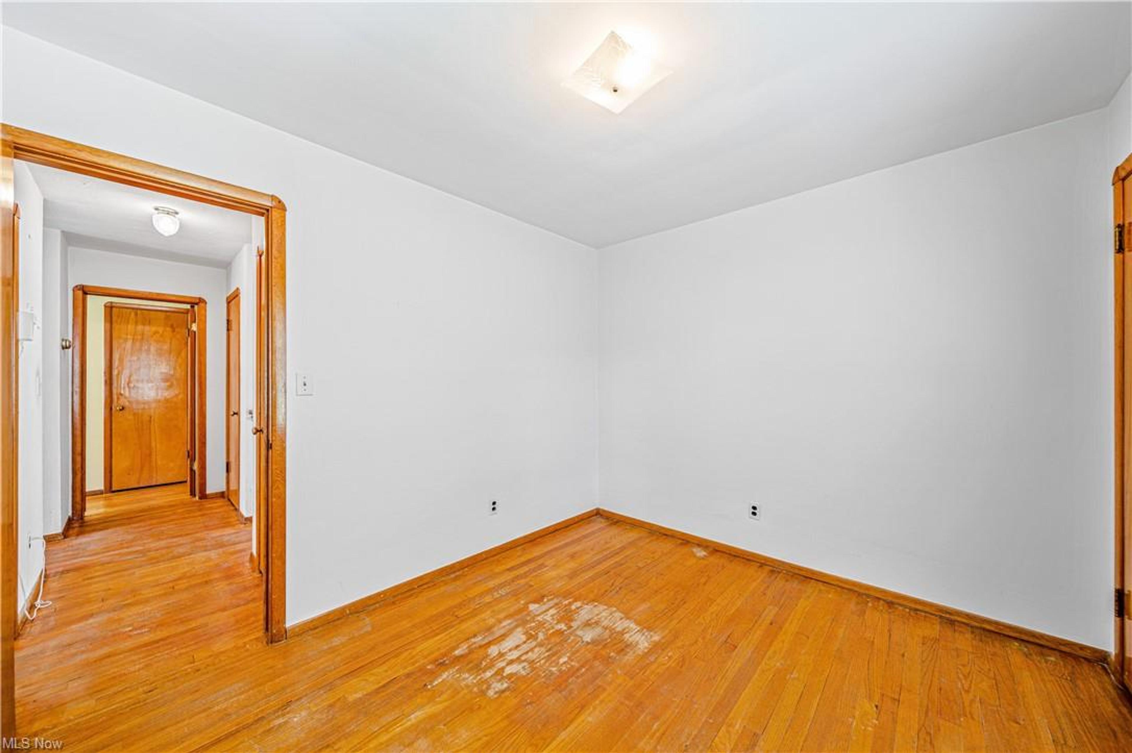 431 E 309th Street, Willowick - photo 10