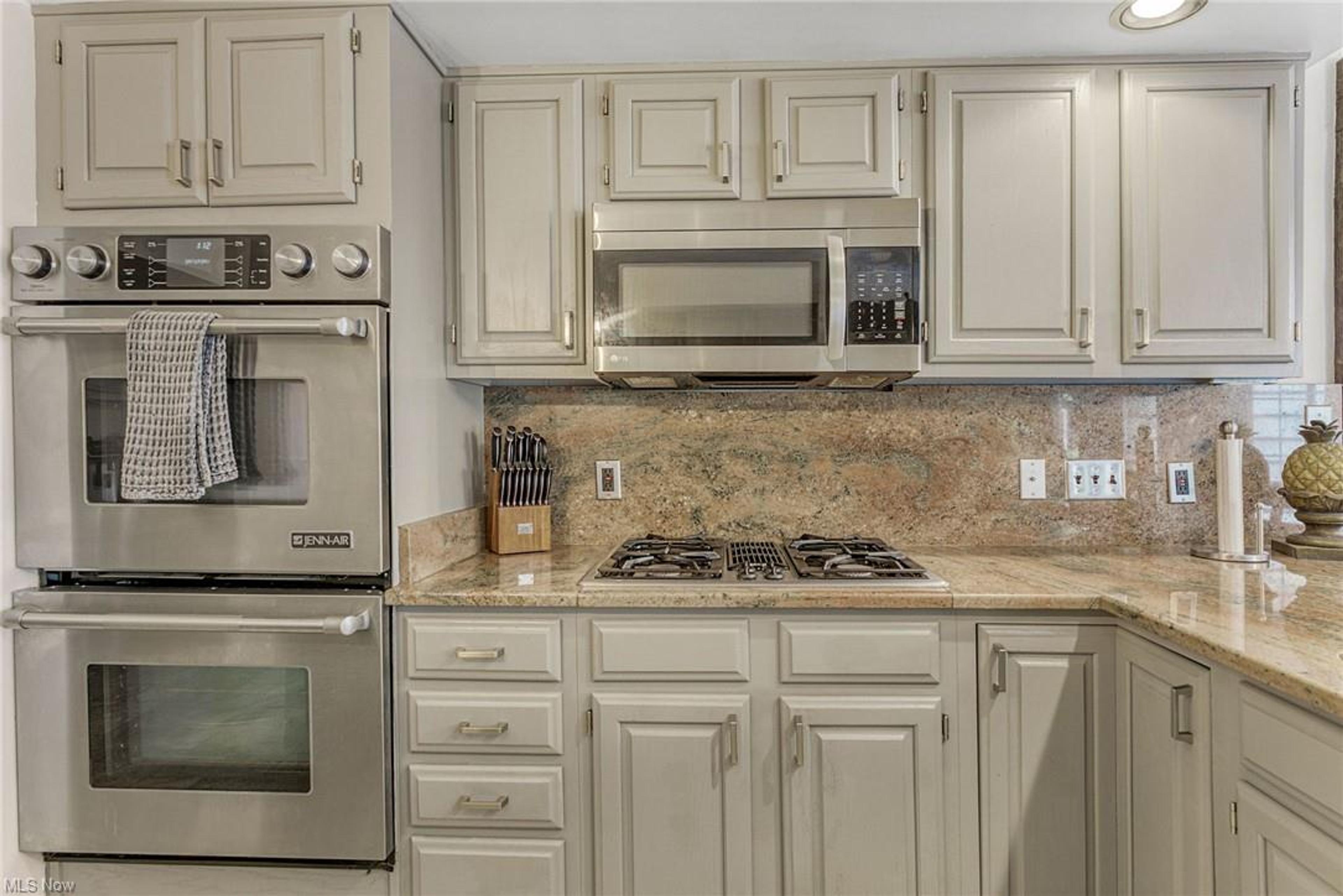 8432 Hilltop Drive, Mentor - photo 49