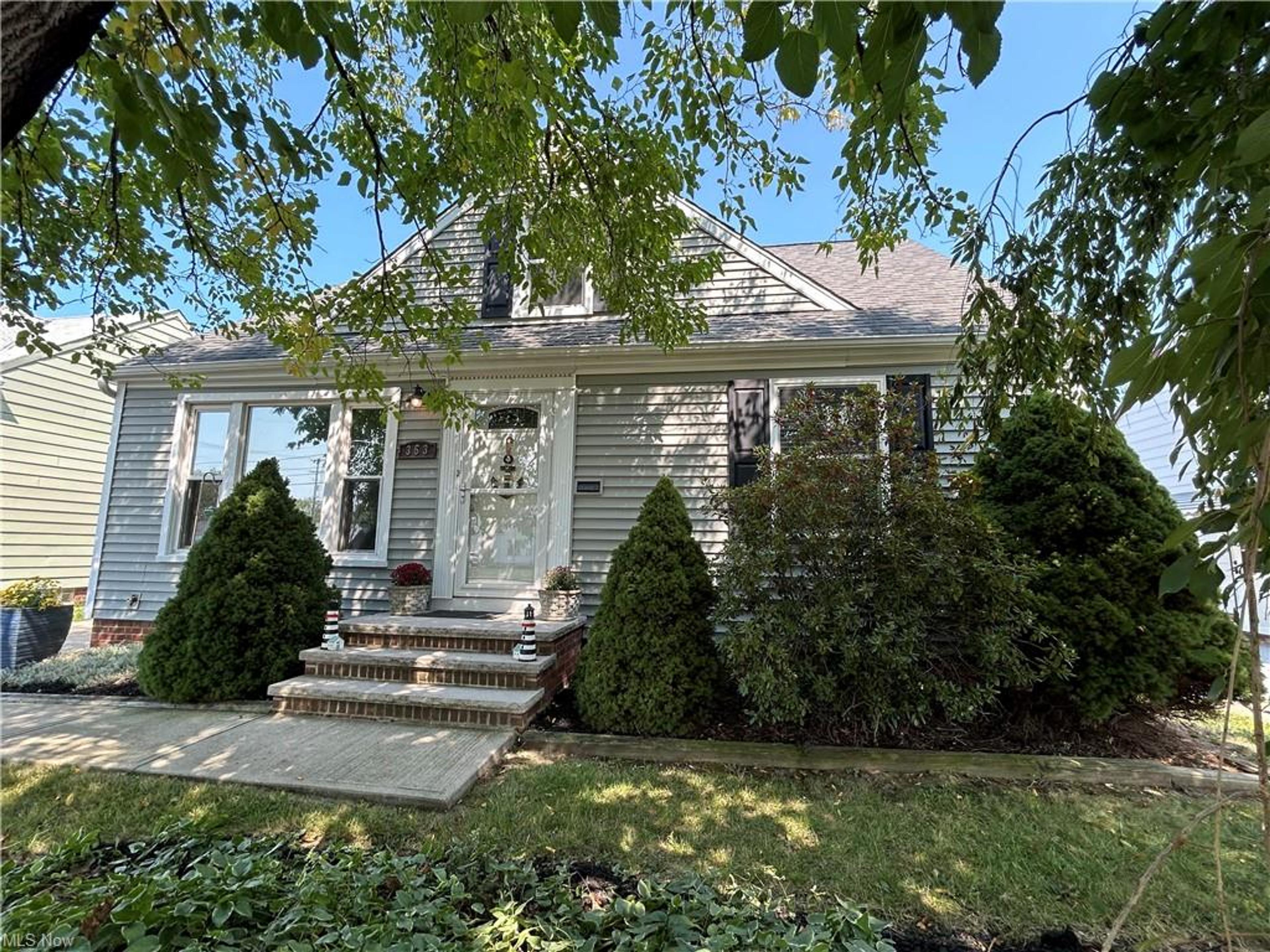 353 E 305th Street, Willowick - photo 30