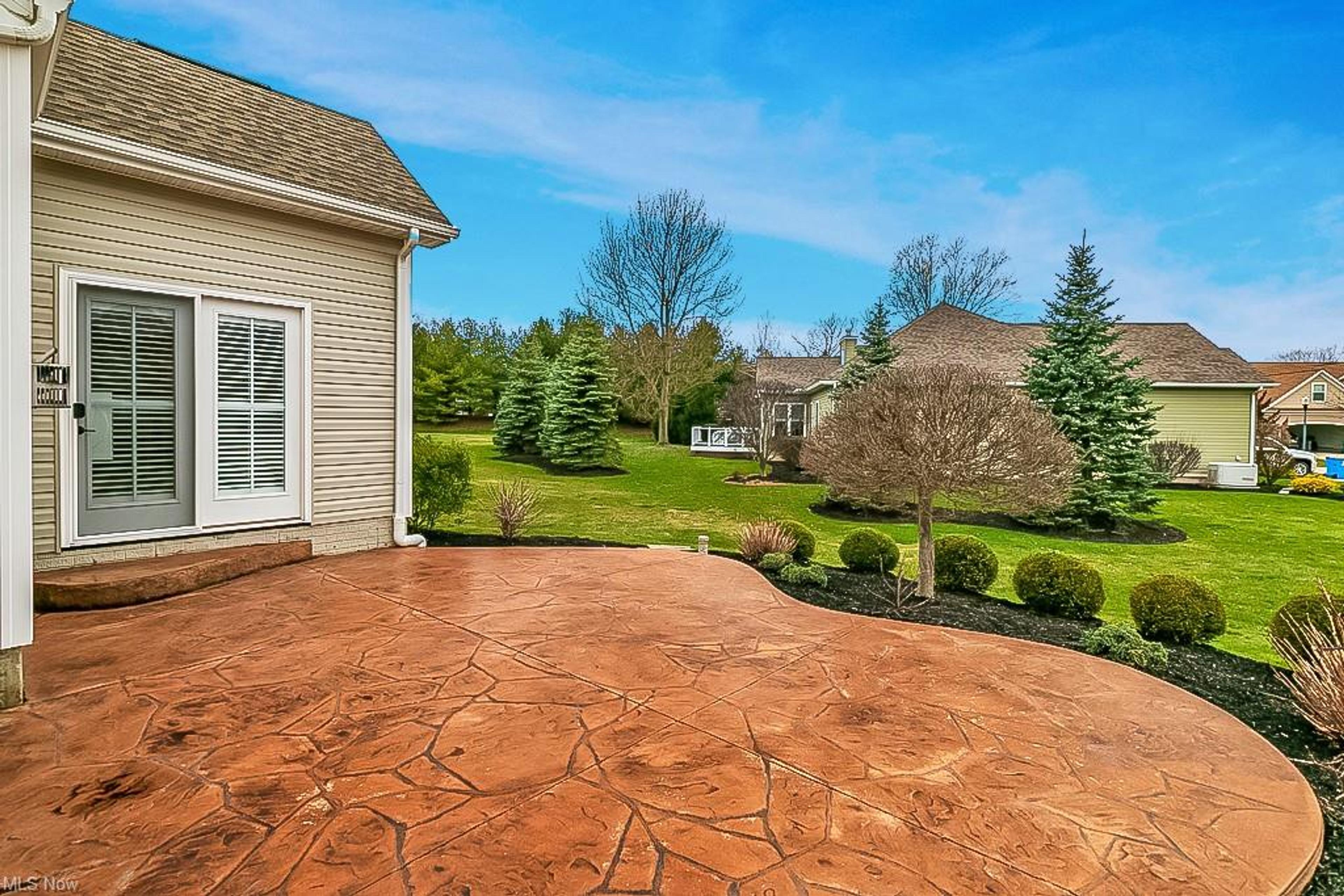 8693 Prairie Grass Lane, Mentor - photo 16