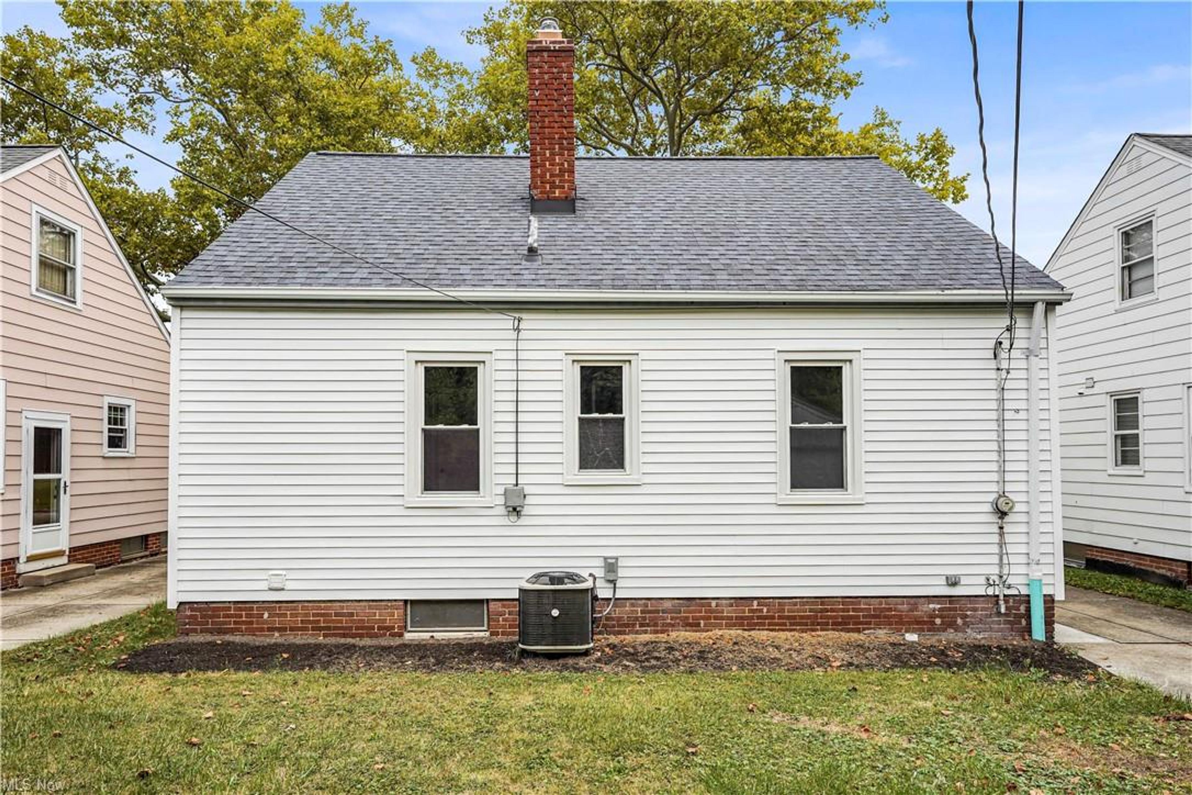 420 E 323rd Street, Willowick - photo 29