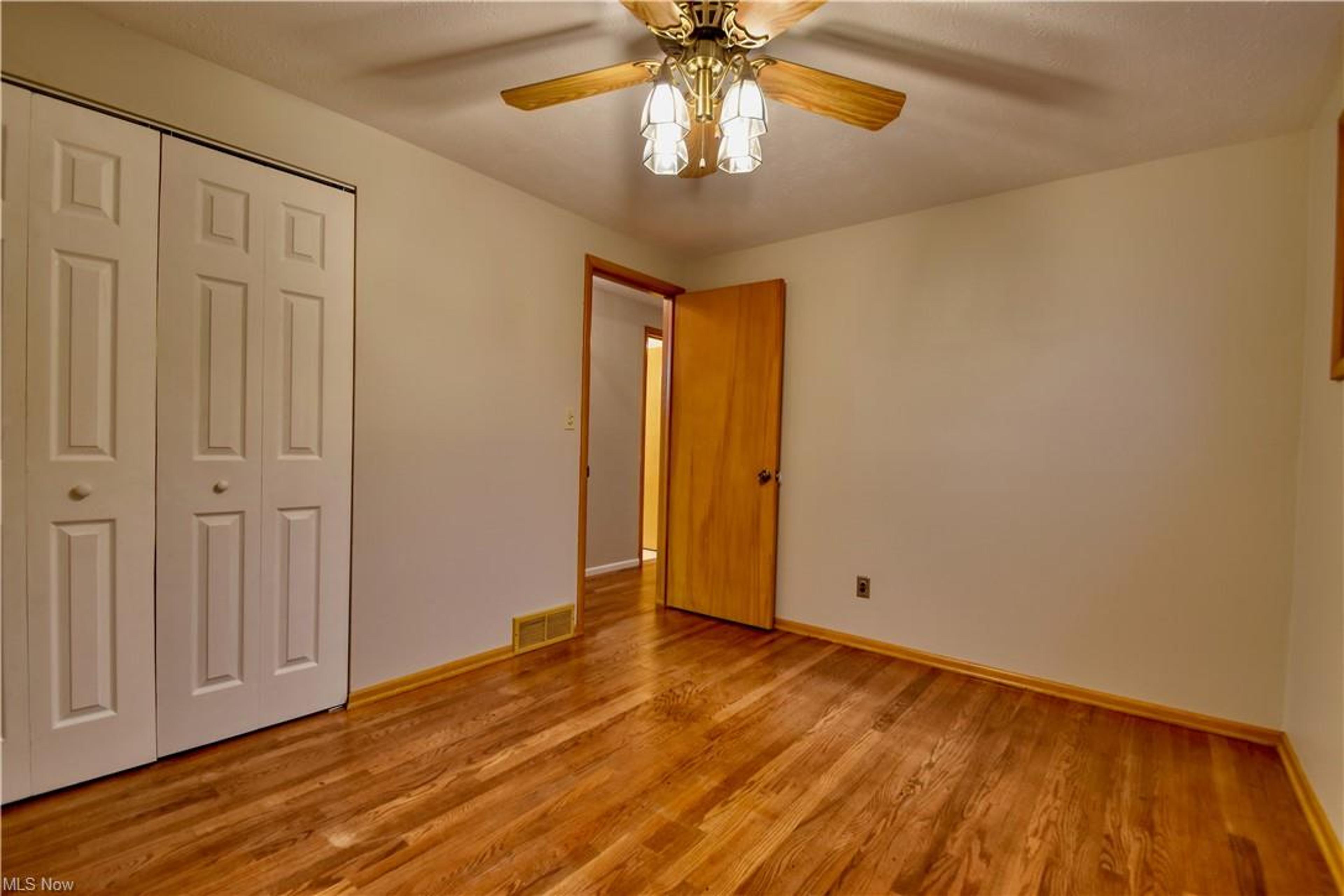 32868 Barbara Drive, Eastlake - photo 25