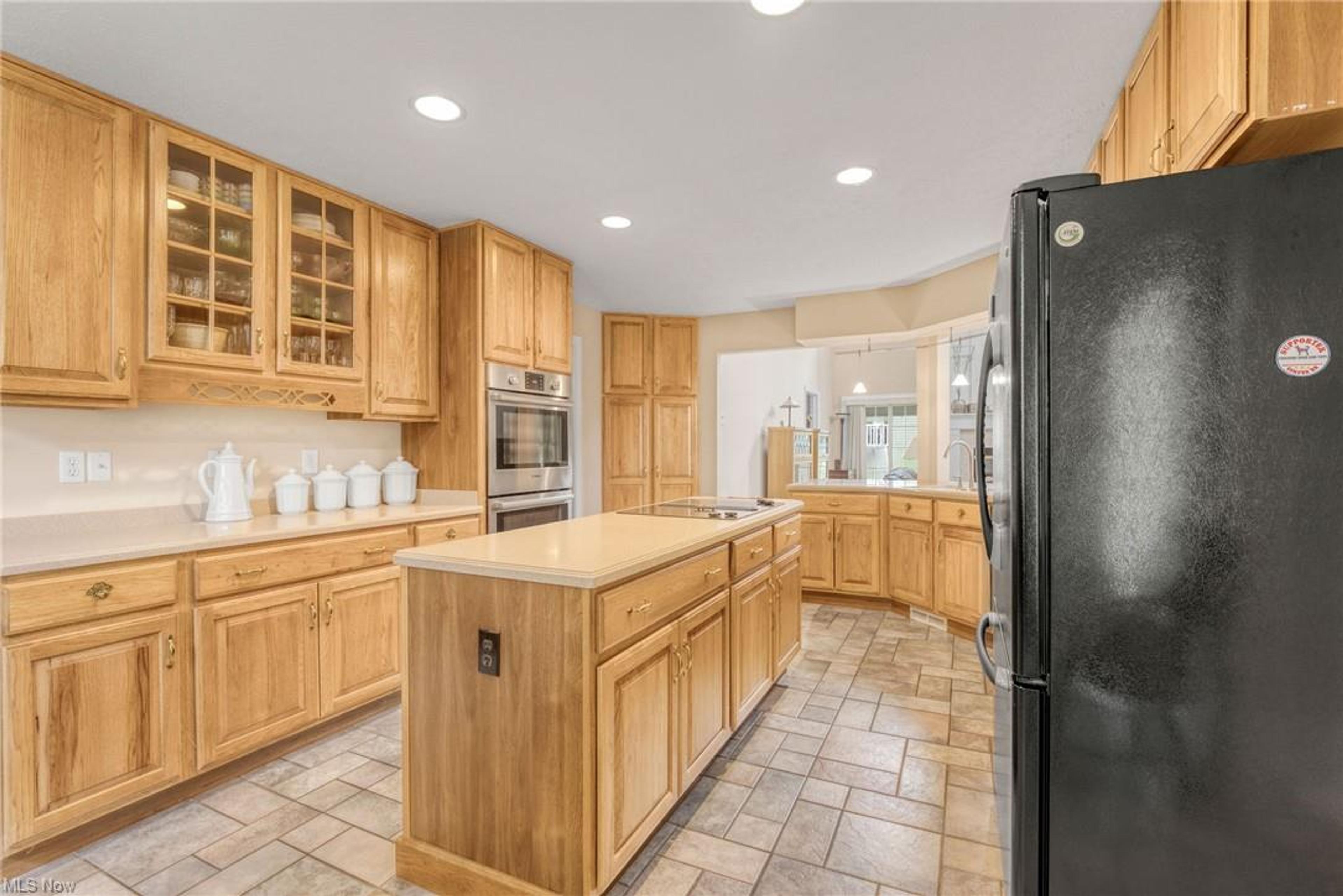 14588 Baird Street, Burton - photo 4