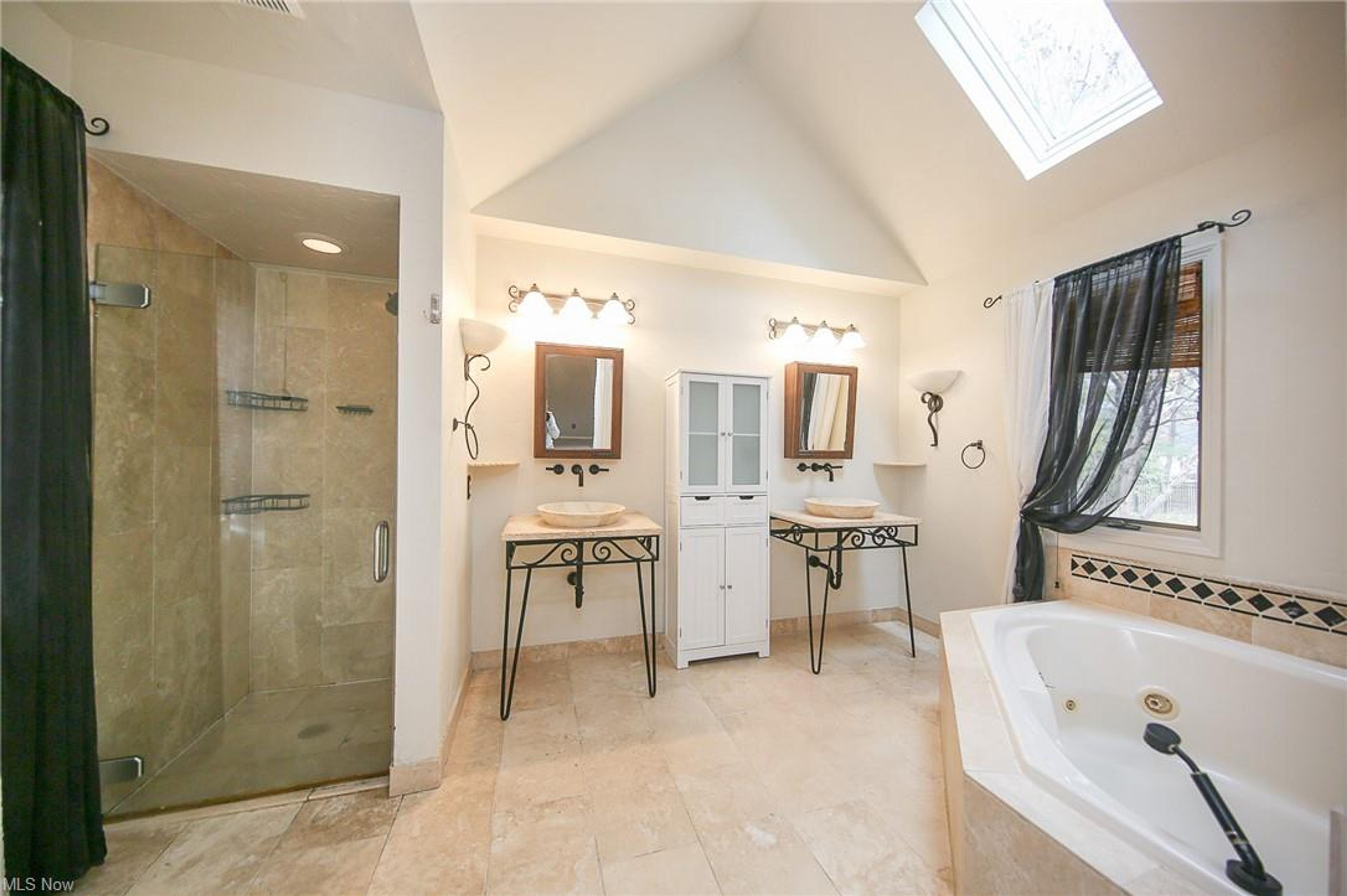 3176 Northwood Lane, Westlake - photo 13