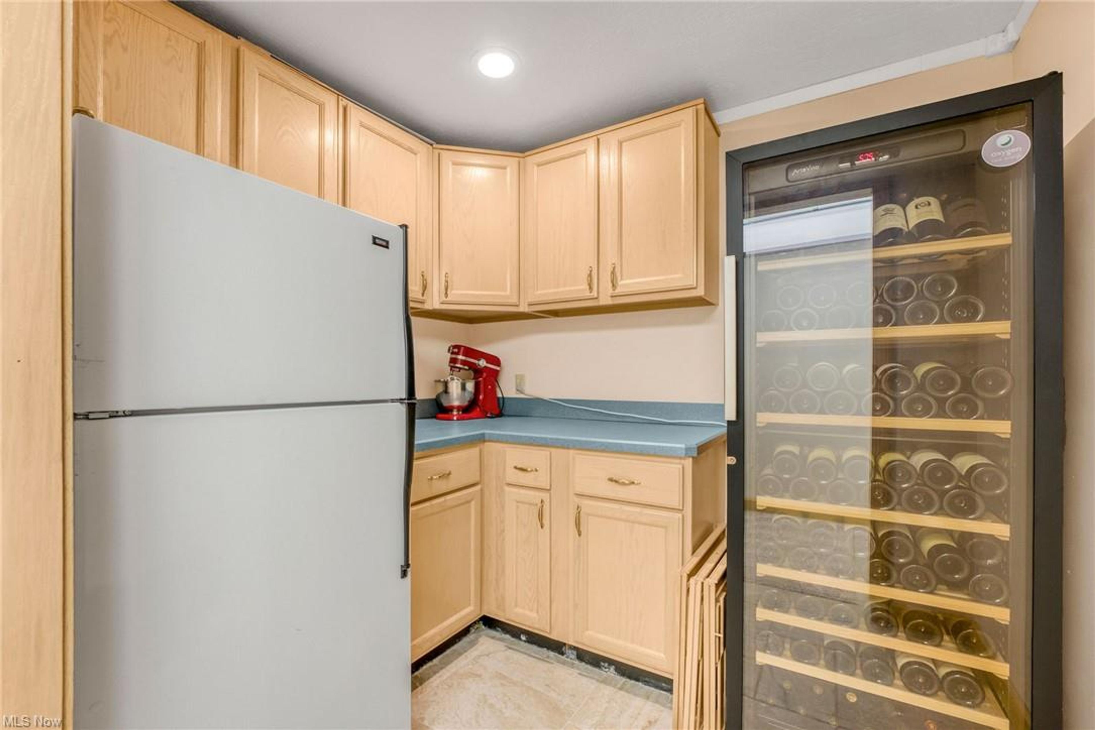8432 Hilltop Drive, Mentor - photo 14
