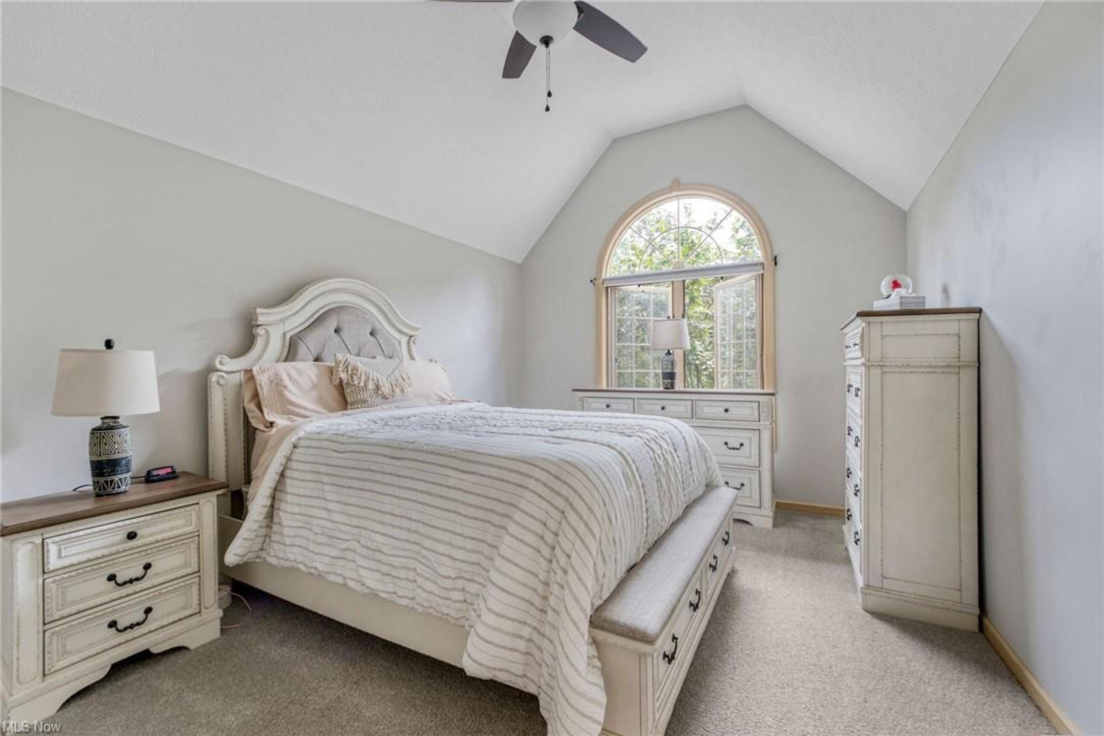 8432 Hilltop Drive, Mentor - photo 11