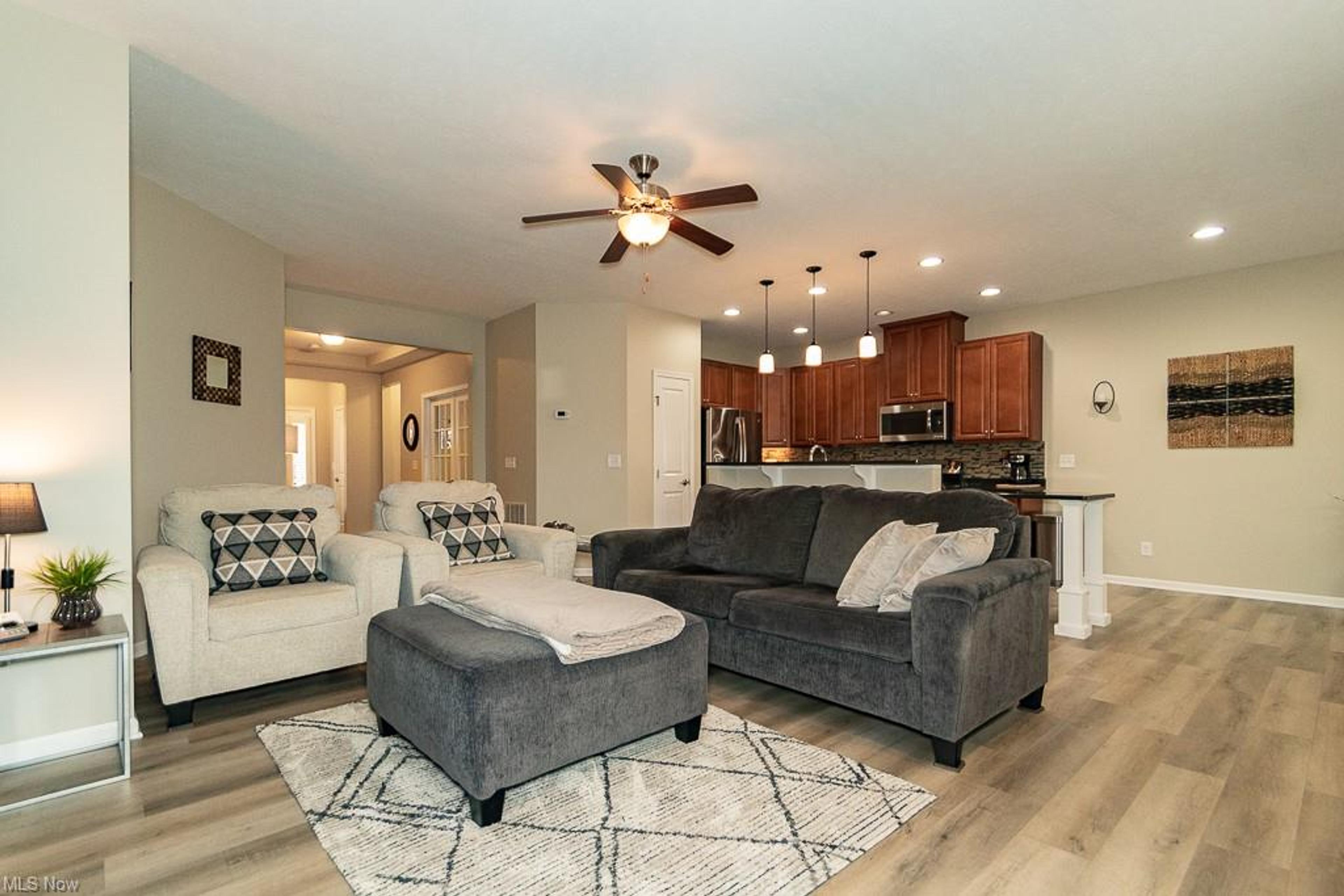 8693 Prairie Grass Lane, Mentor - photo 4