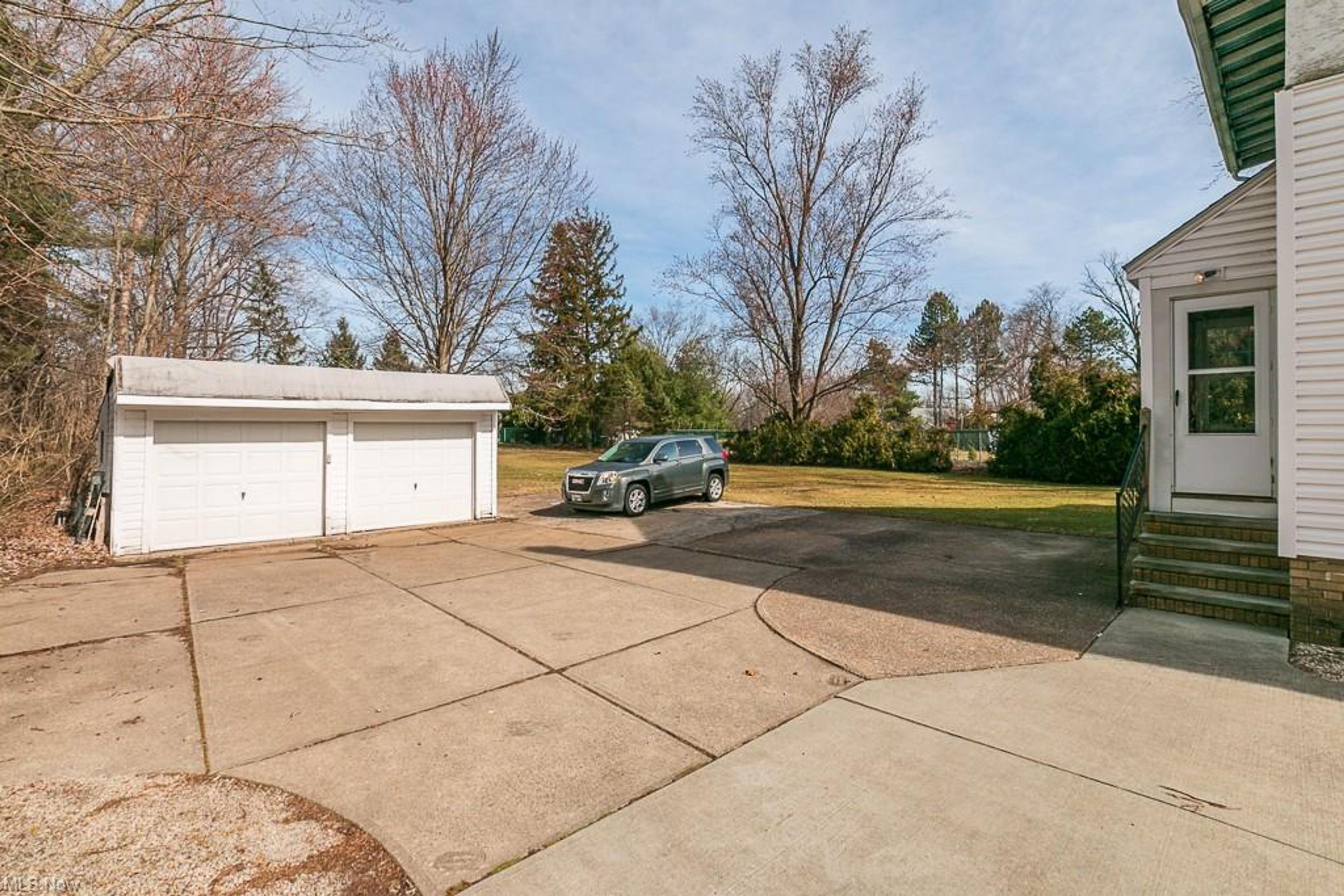 29396 Detroit Road, Westlake - photo 23
