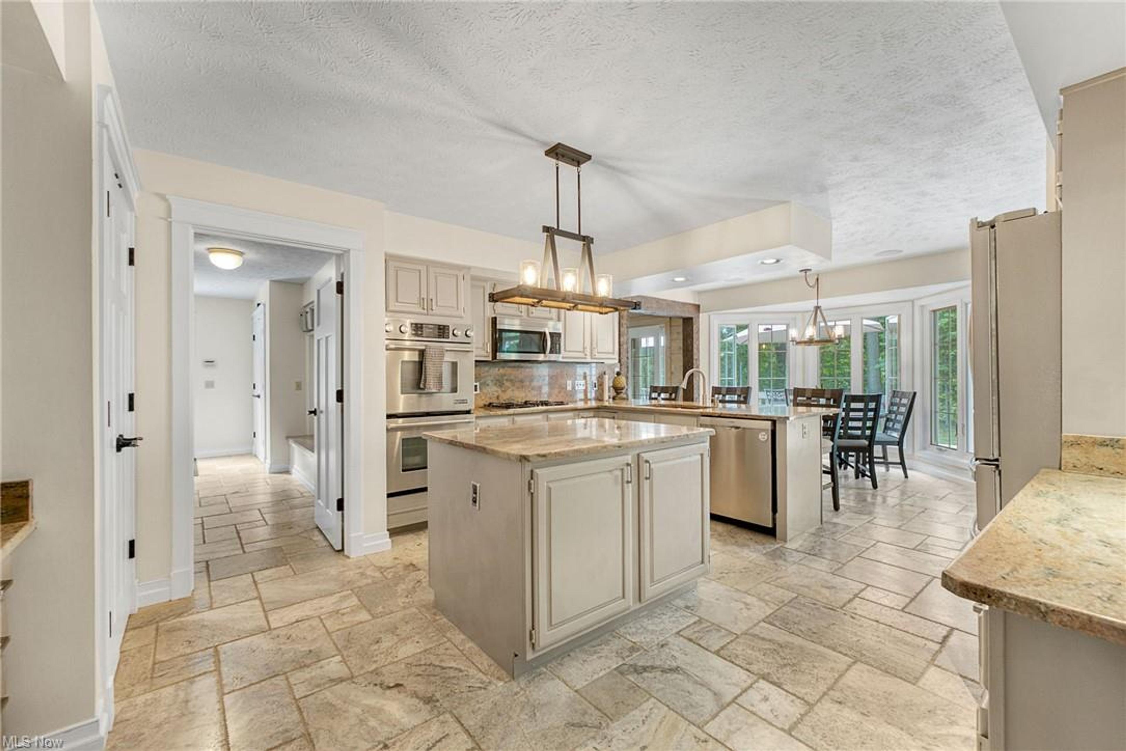 8432 Hilltop Drive, Mentor - photo 23