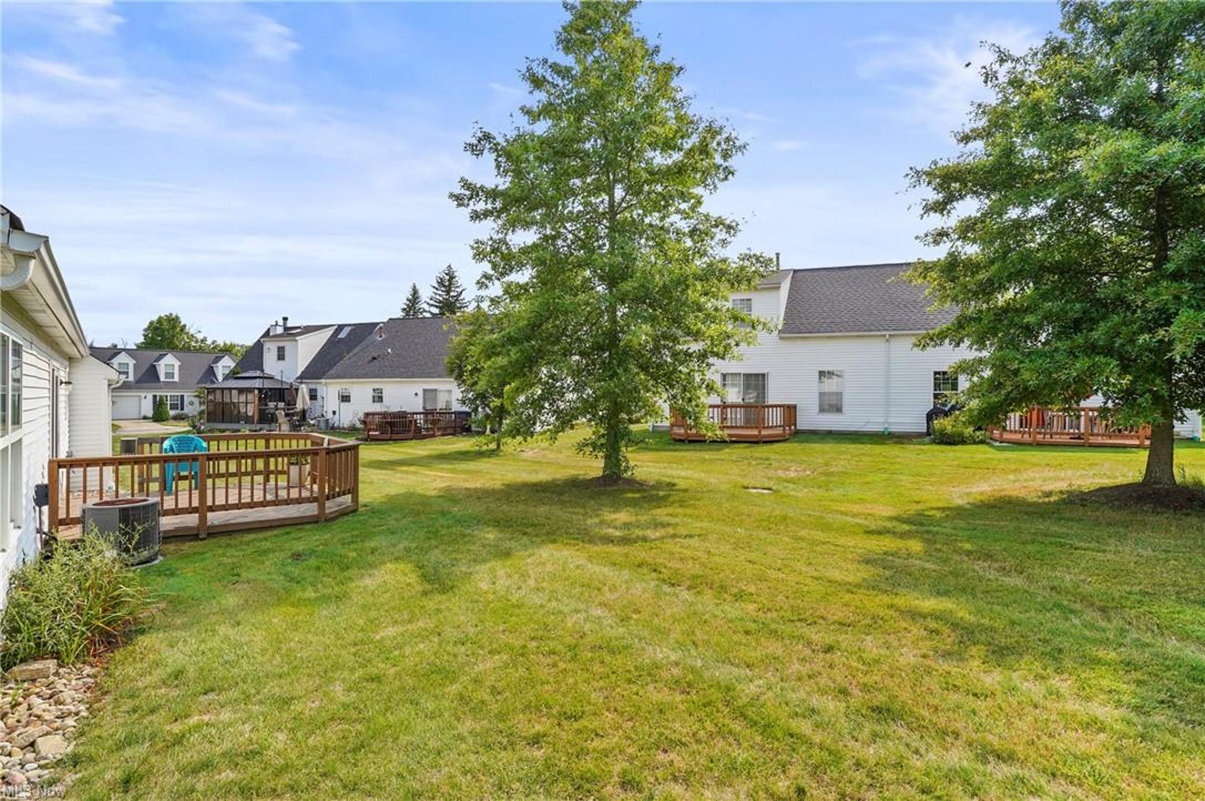 14725 Lakeview Drive, Middlefield - photo 7