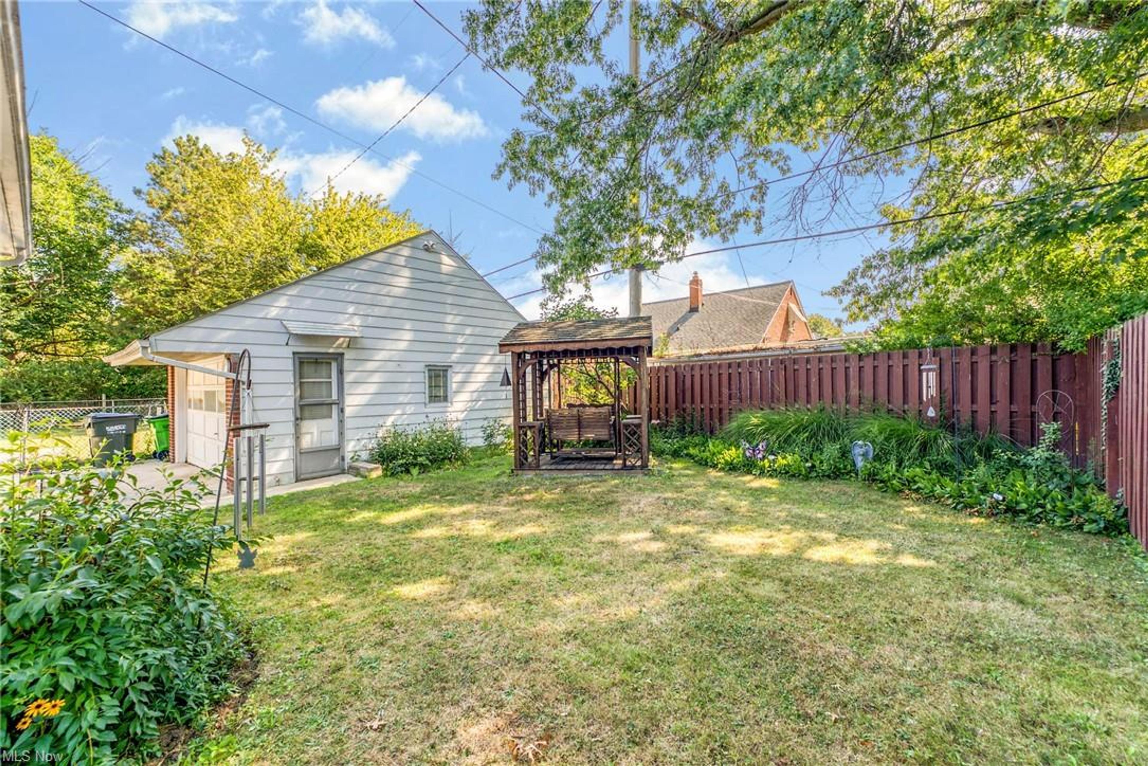261 E 262nd Street, Euclid - photo 4