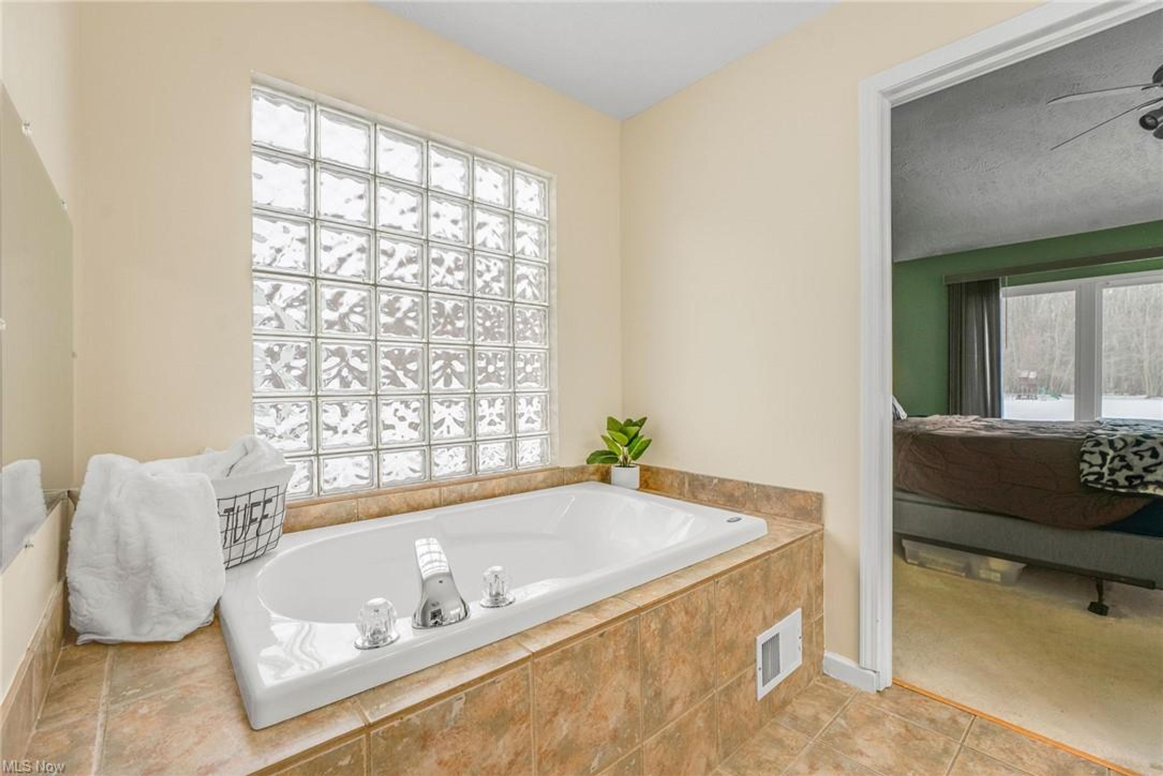 200 Bates Road, Madison - photo 13