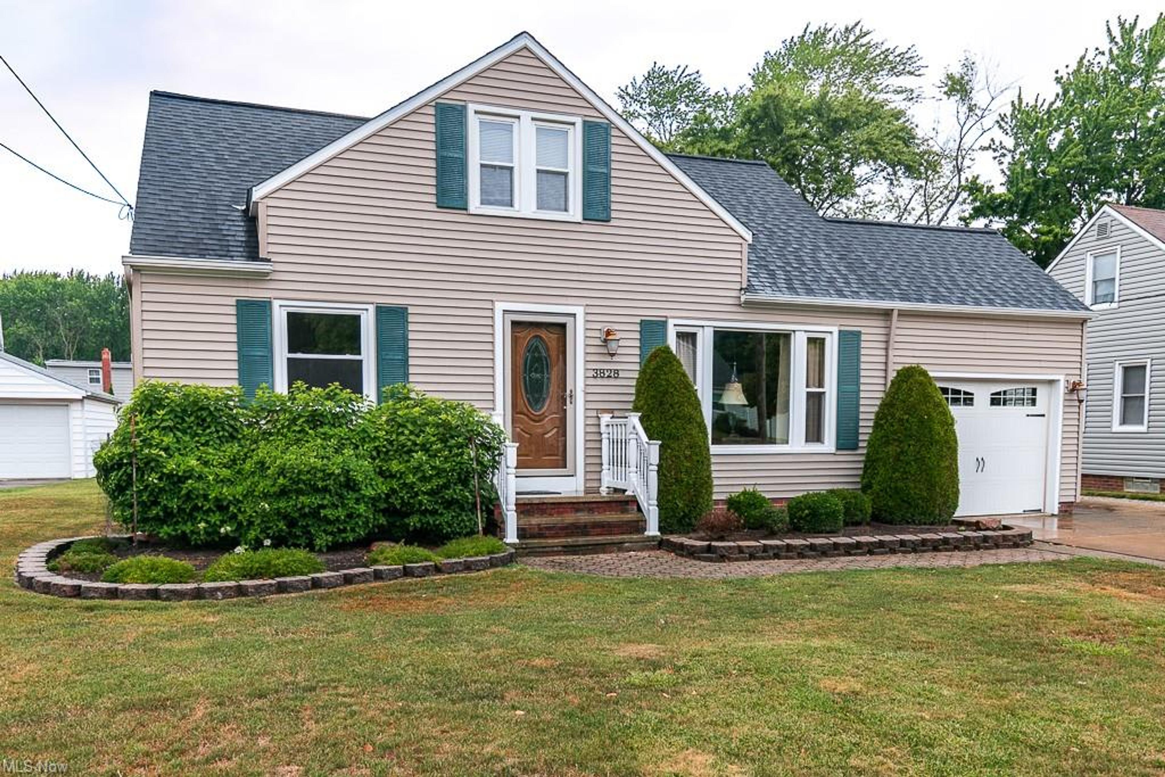 3828 E 365th Street, Willoughby - photo 28