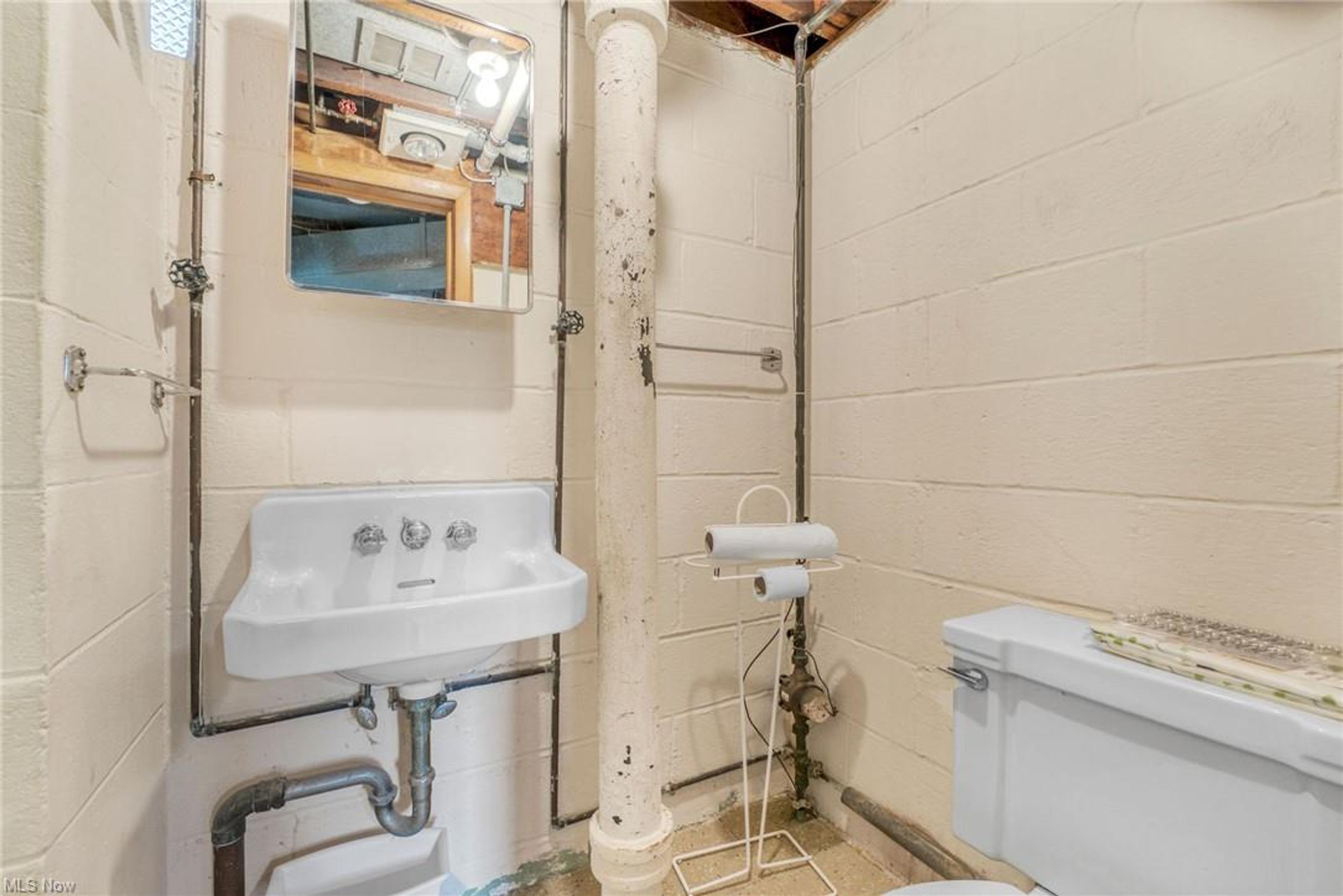 261 E 262nd Street, Euclid - photo 3